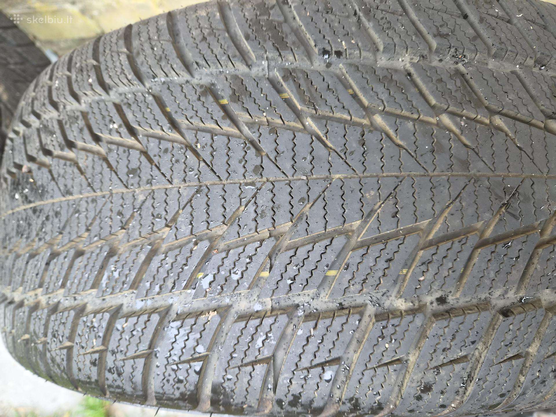 Žieminės 225/45 R18 mažai naudotos