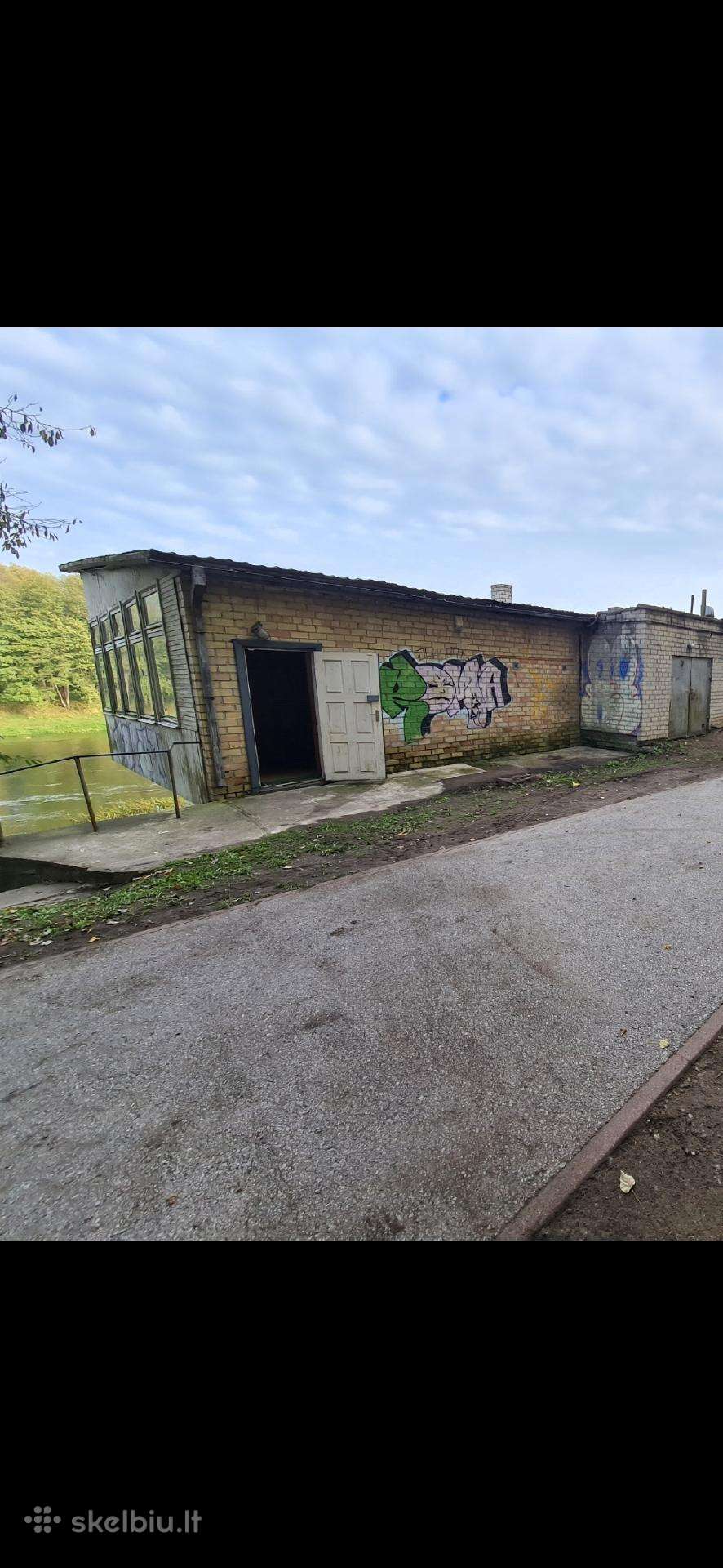 Išnuomojamas garažas su patalpom prie nemuno.