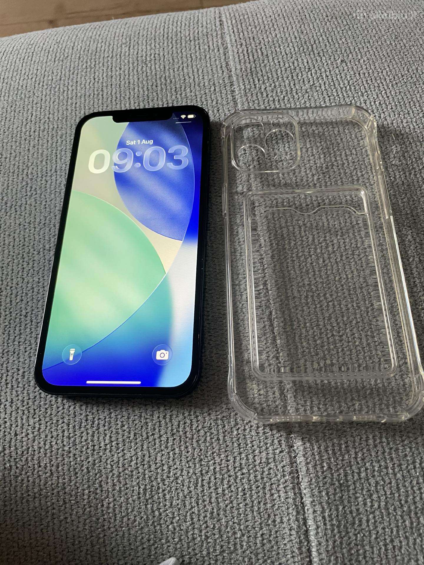 iPhone 12 Pro Max 100% baterija