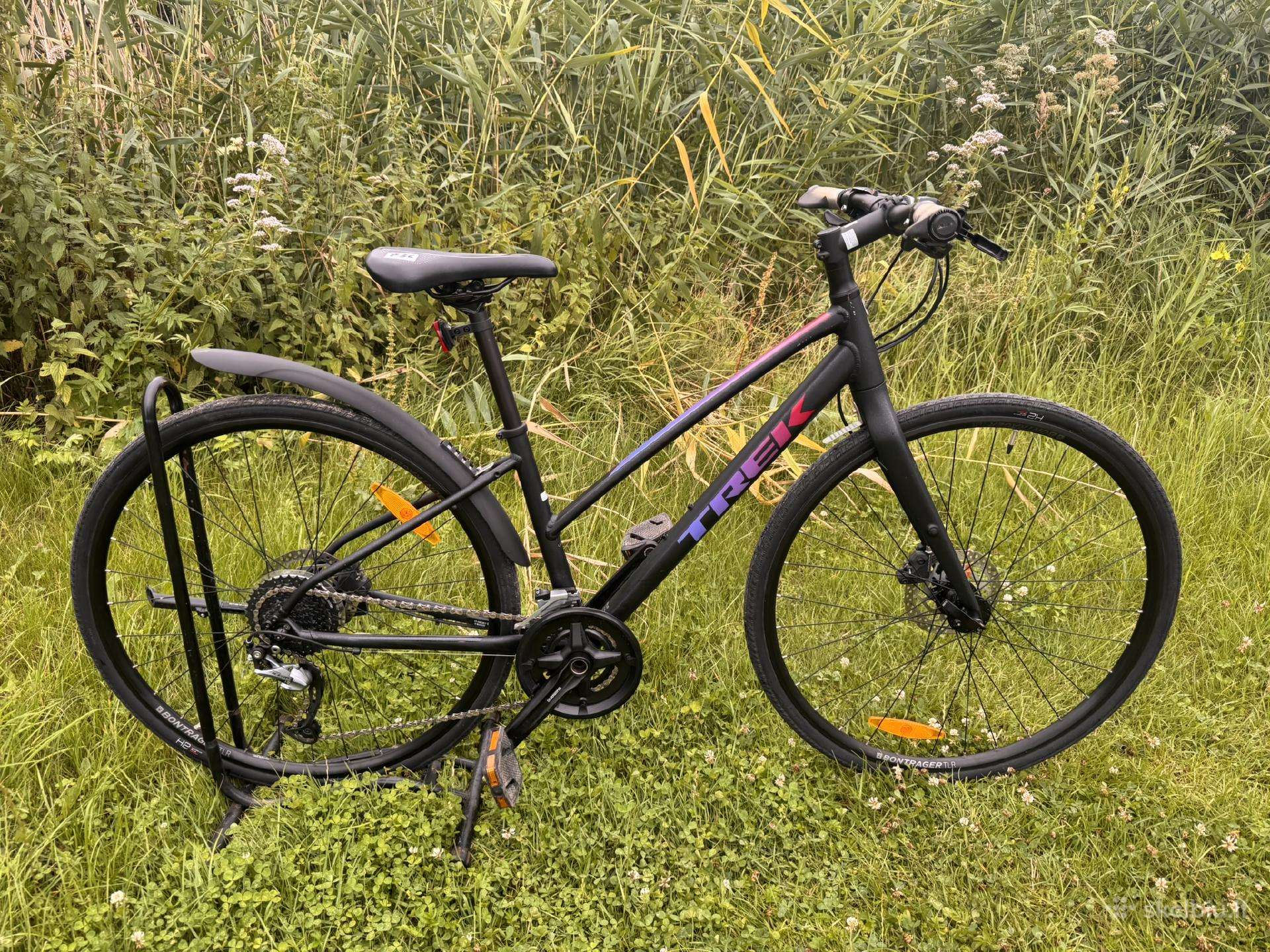 Trek Fx3 hibridinis dviratis