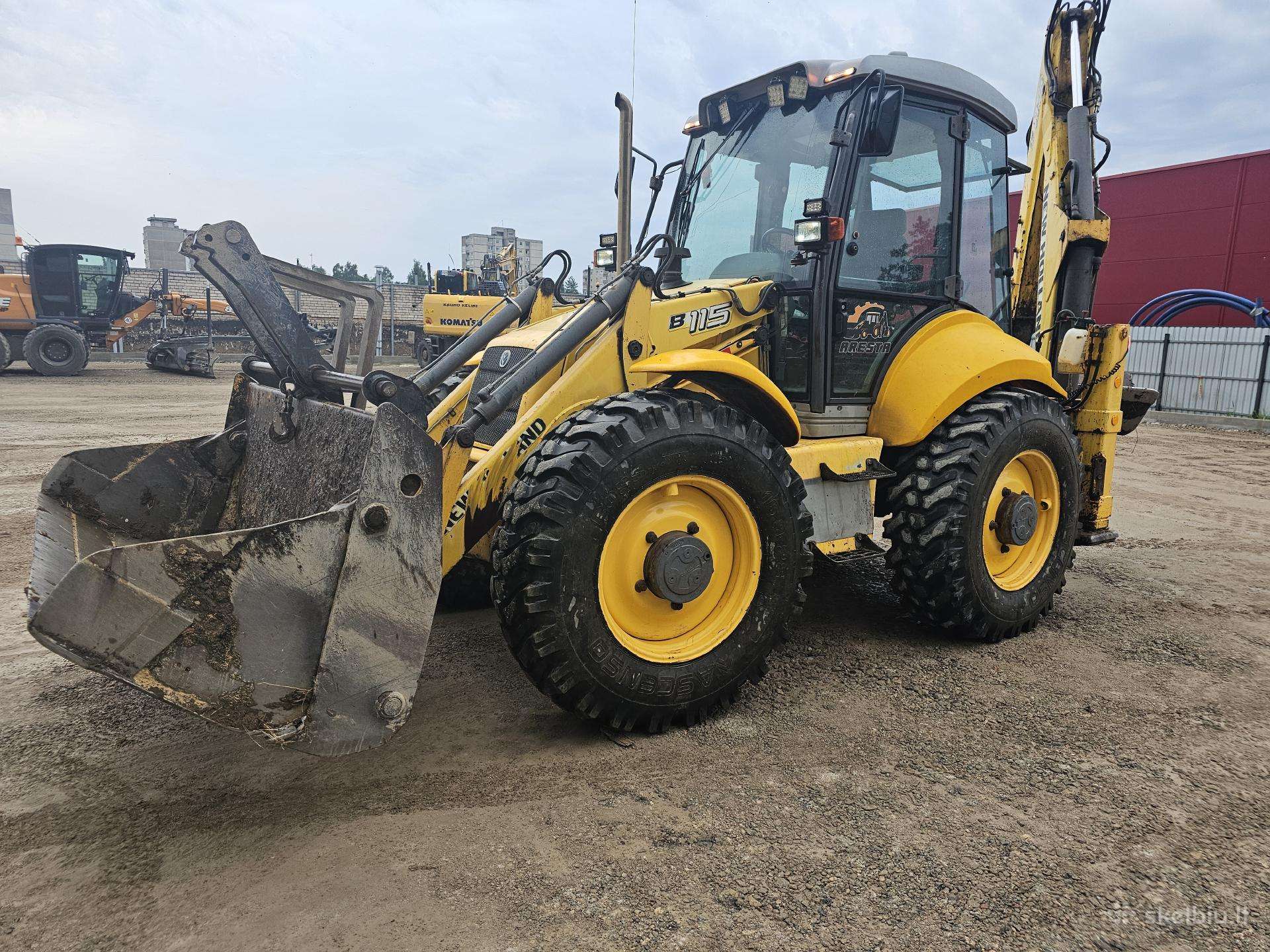New holland B115