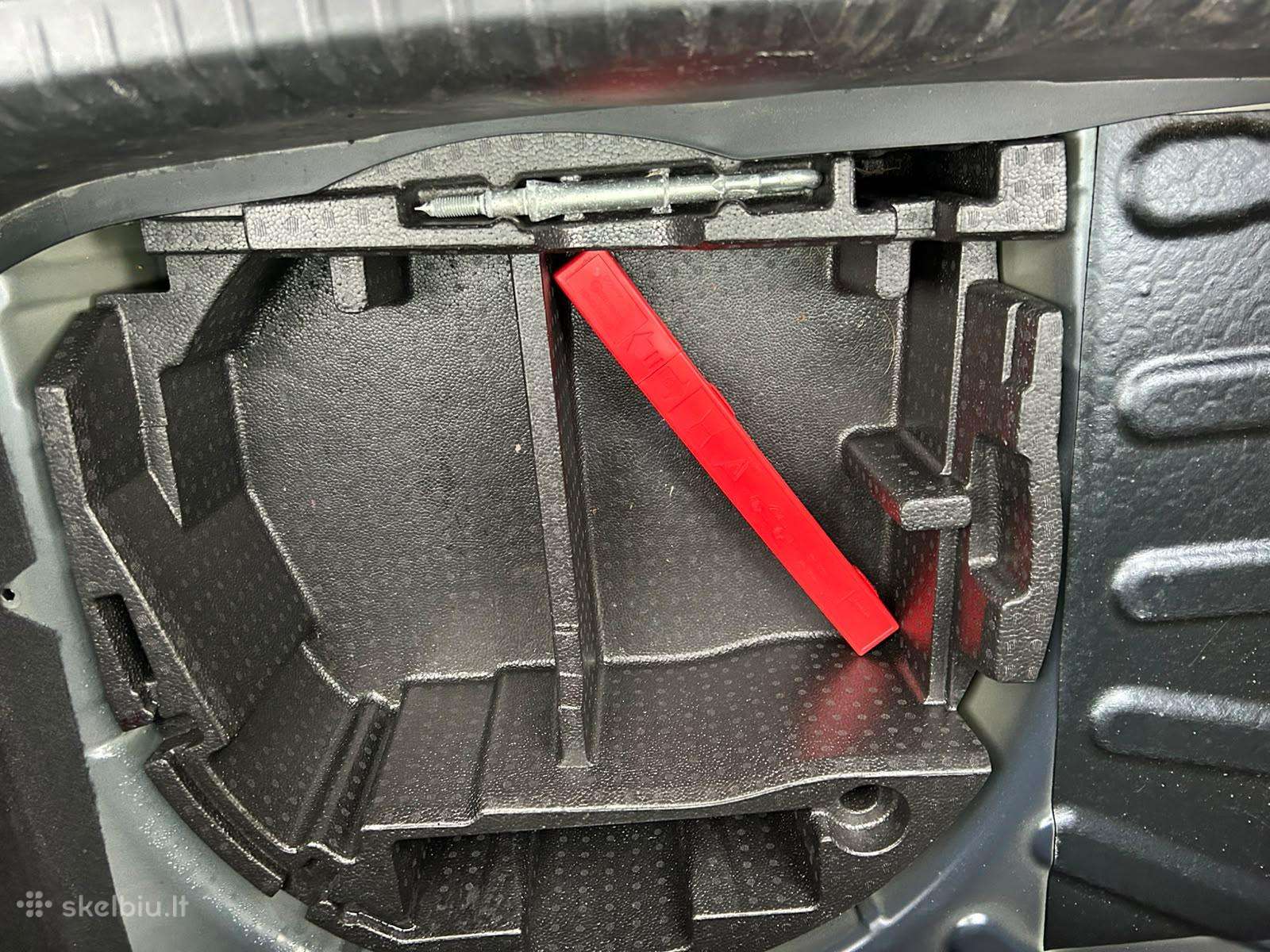 Peugeot 308, 1.6 l., hatchback