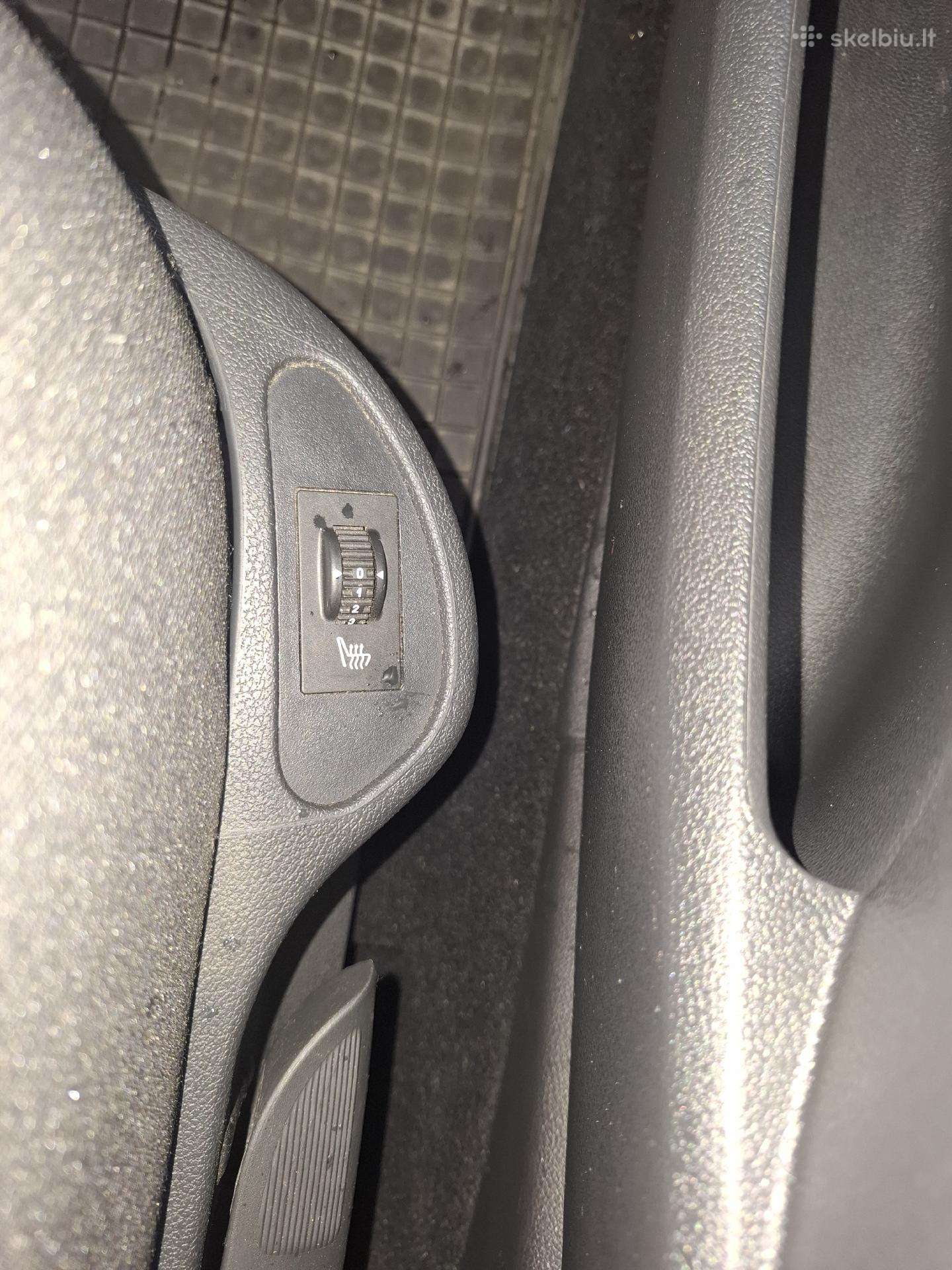 Peugeot 308, 1.6 l., hatchback