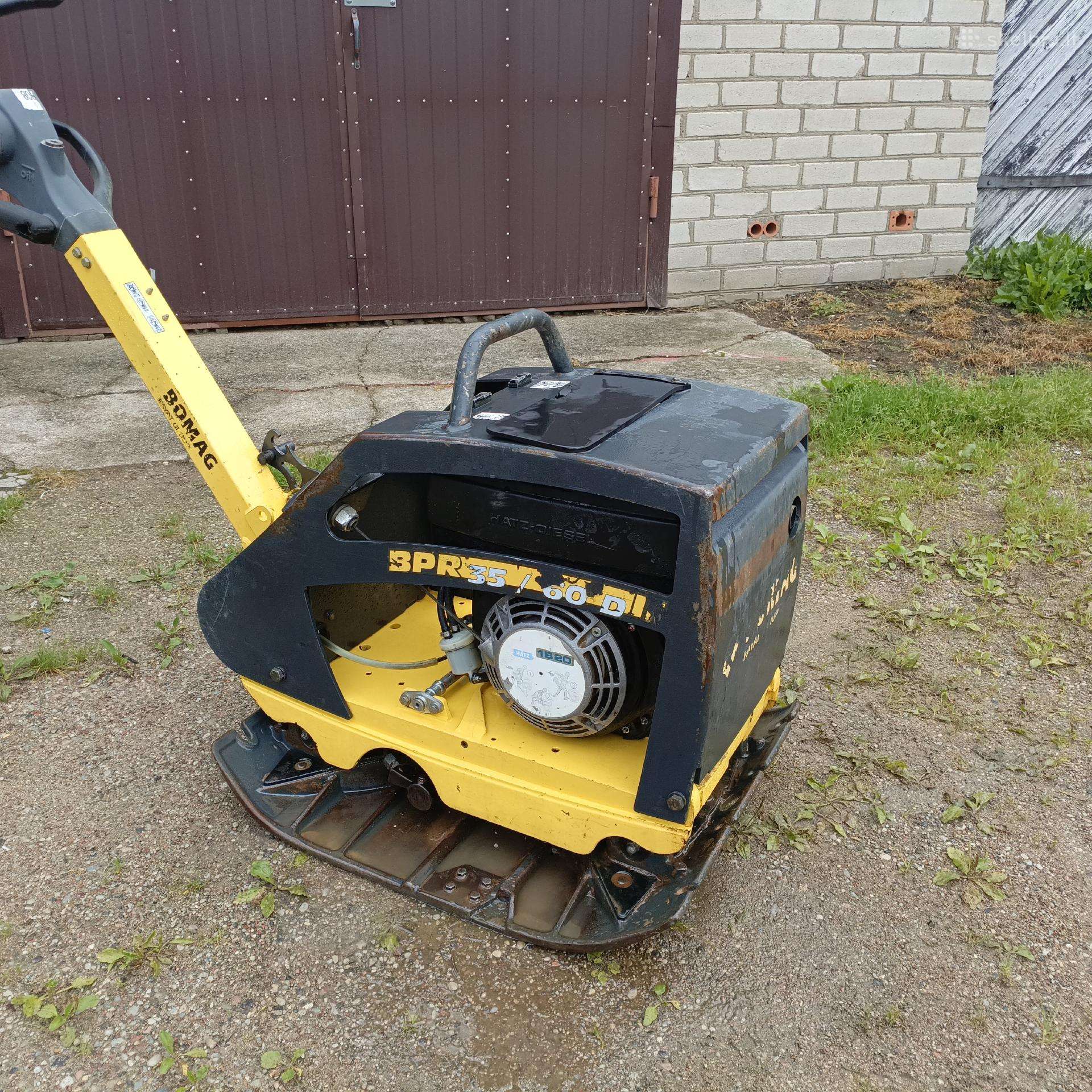Bomag 225 kg vibro plokštė dyzelinis hatz varikliu