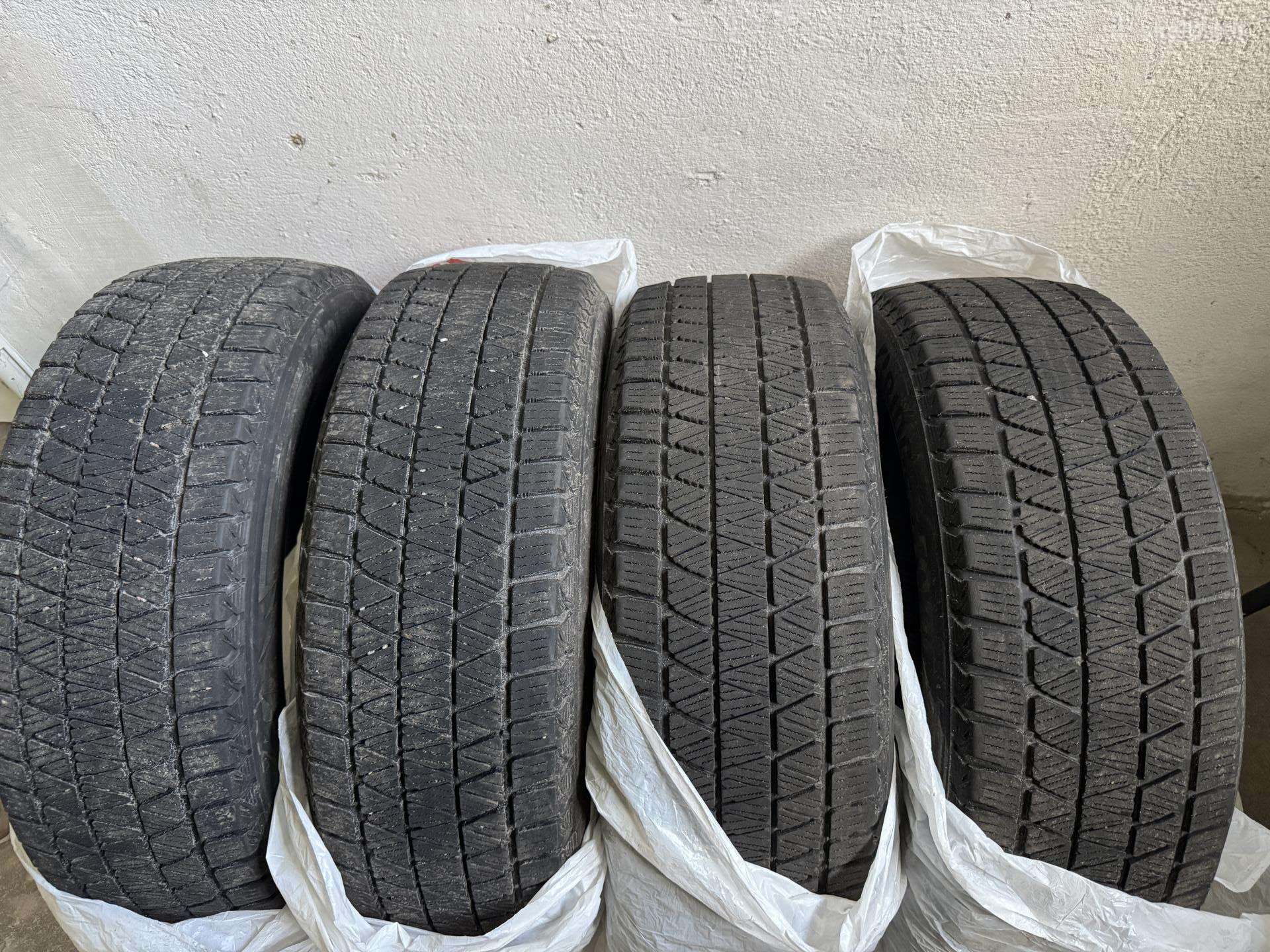 Žieminės Padangos Bridgestone Blizzak R18 225/60