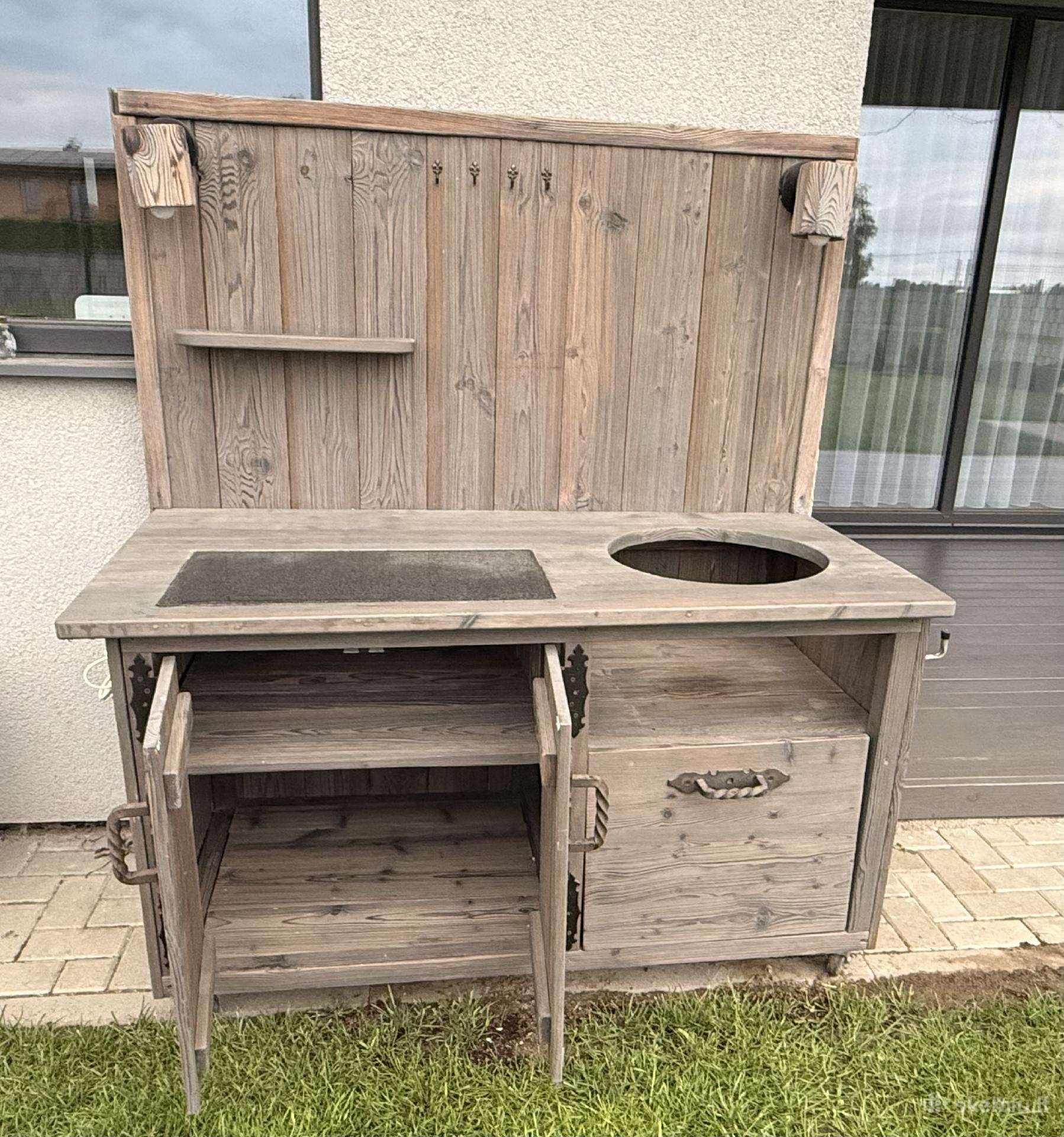 Kamado (mini) stalas