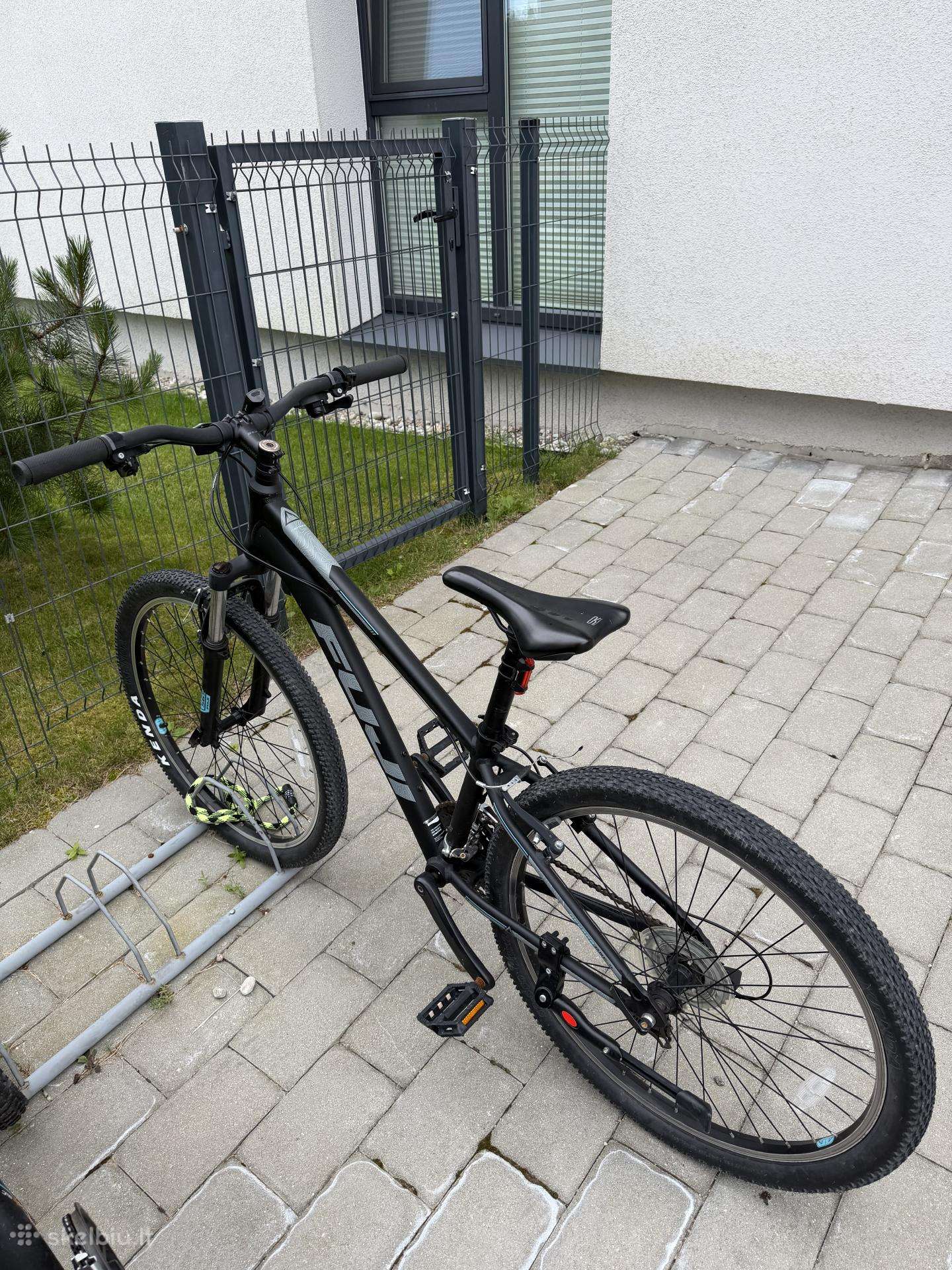 Parduodu mazai naudota dviratį. Būklė 9/10