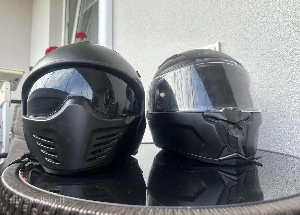 Parduodami du šalmai