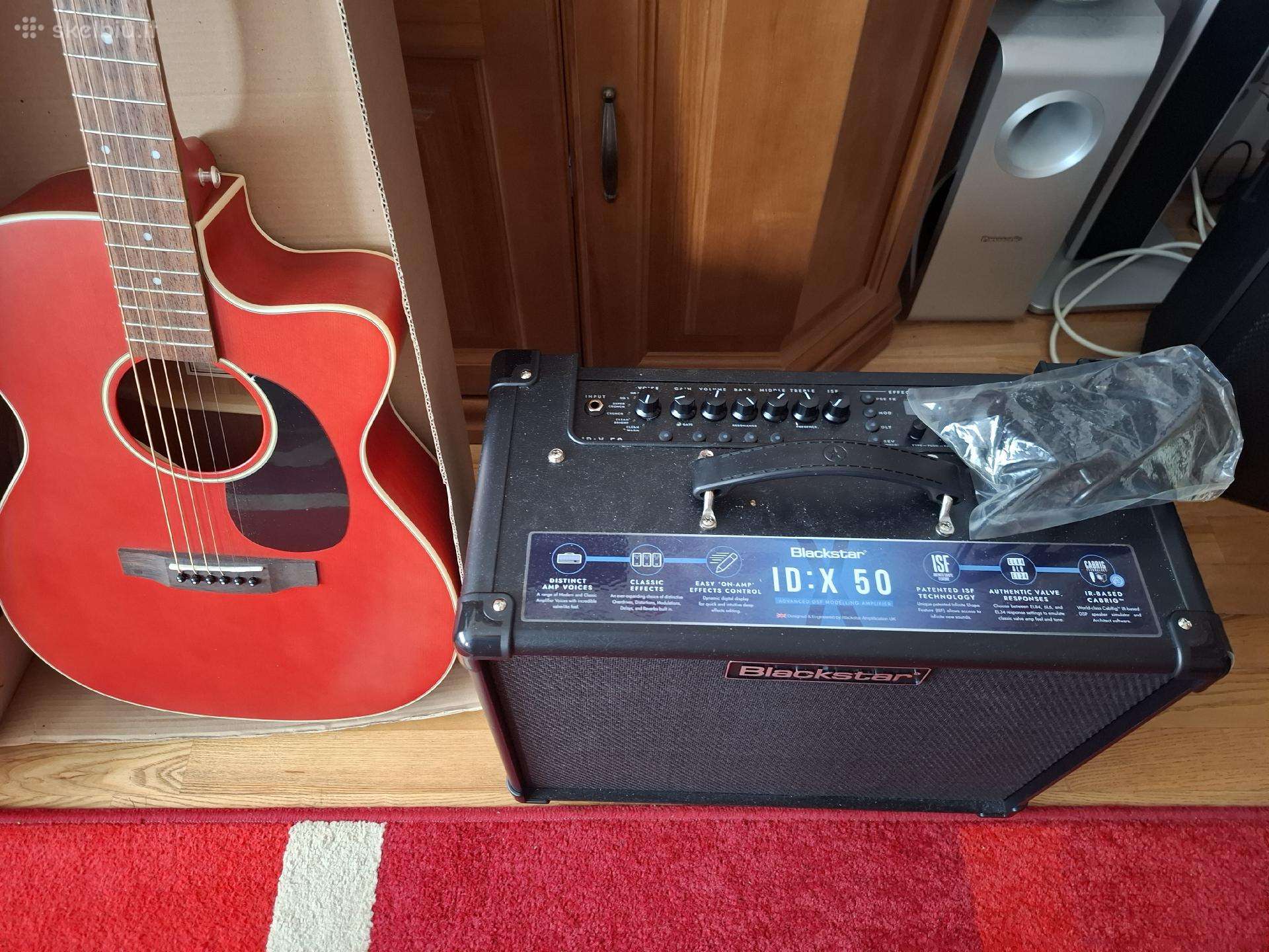 Naujas kubas gitarai Blackstar X50
