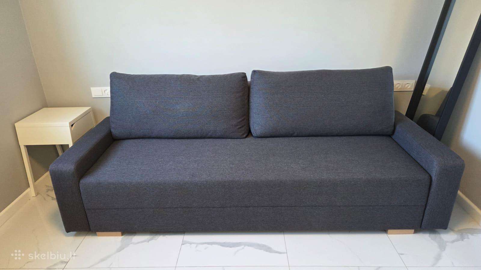 Parduodama puiki Ikea 3-vietė sofa-lova