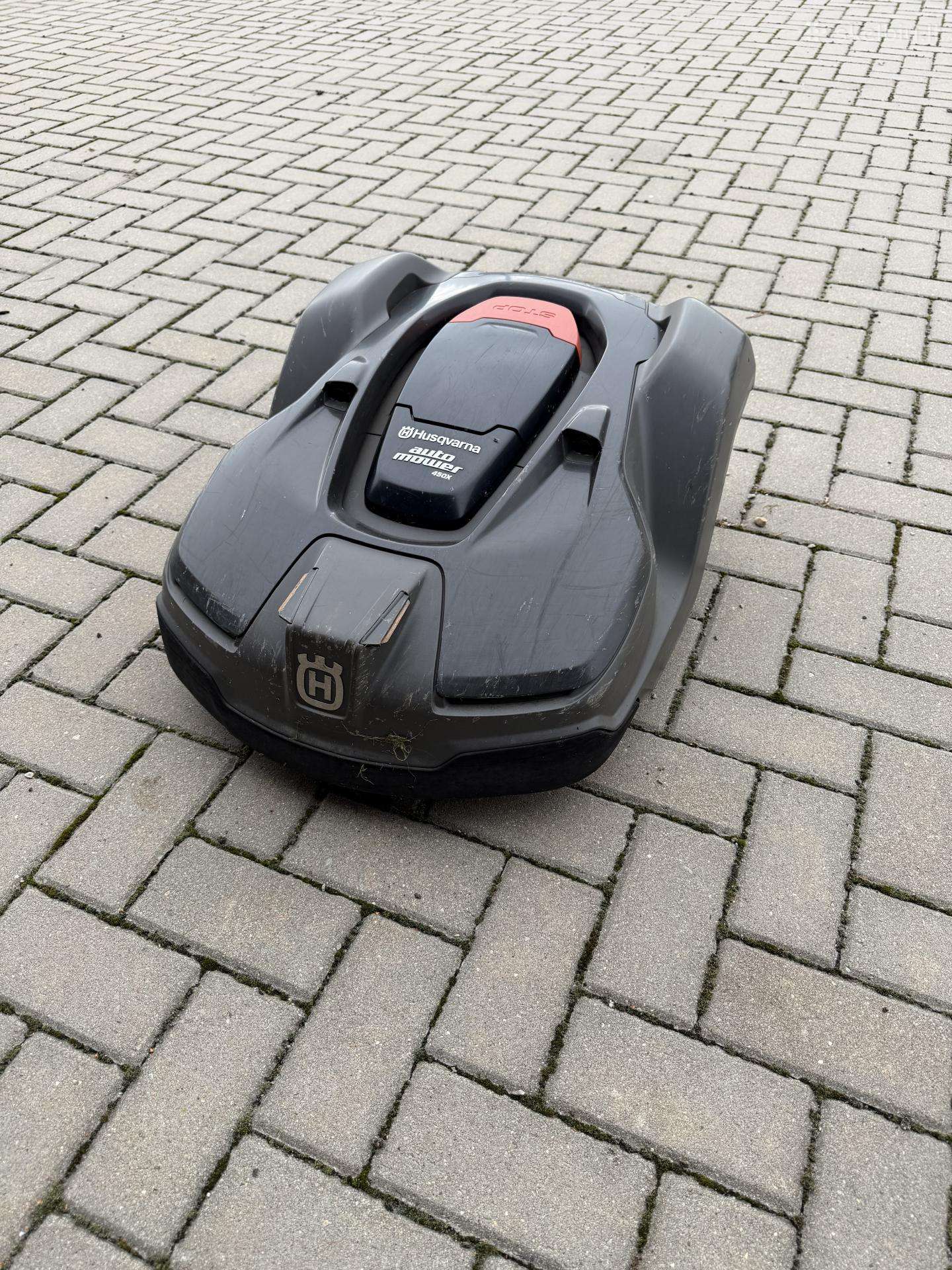 Husqvarna zolės pjovimo robotas 450 x