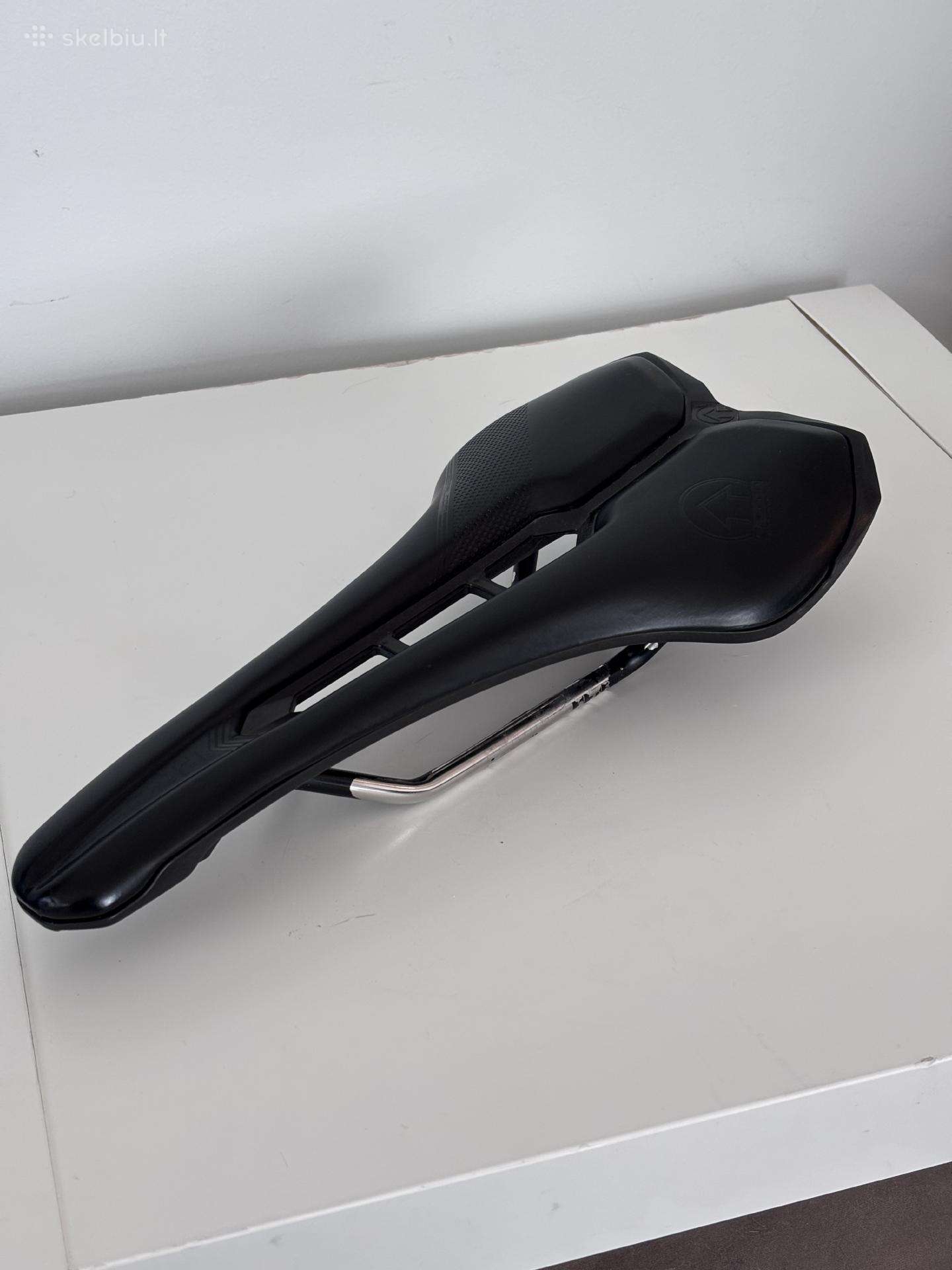 Pro Falcon performance 132mm balnelis