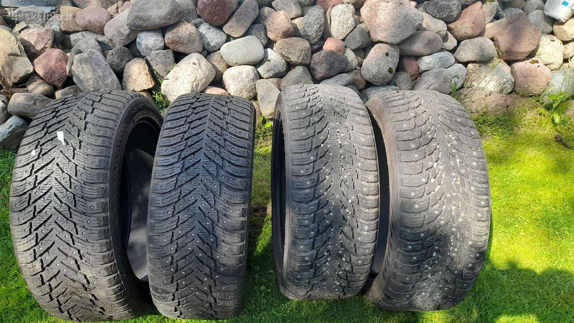 Parduodami Nokian žieminės padangos