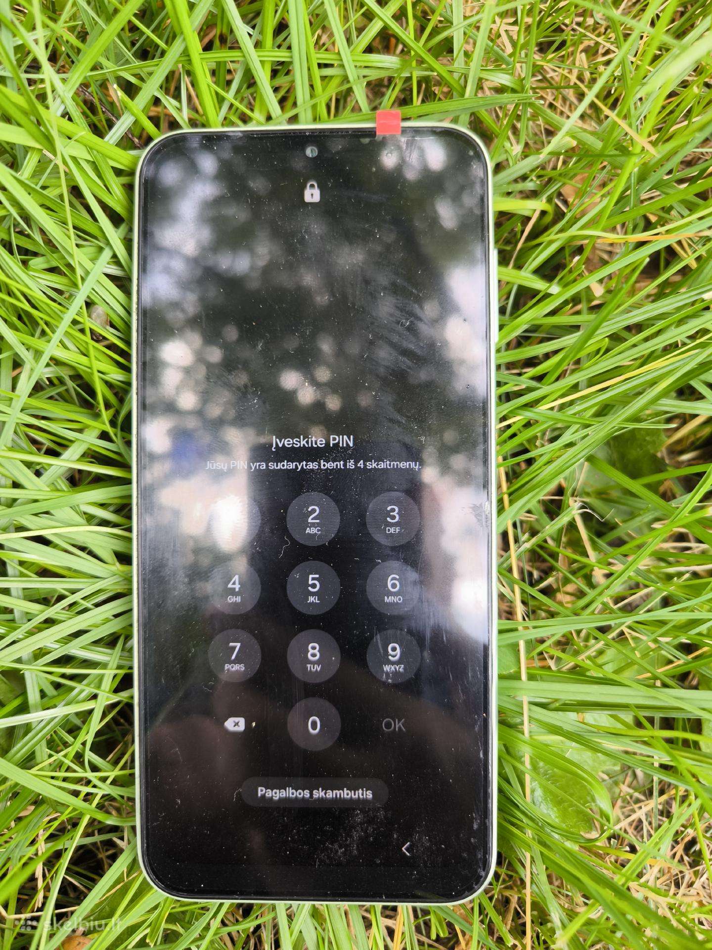 Samsung A14 su passwordu. Visa kita okay.