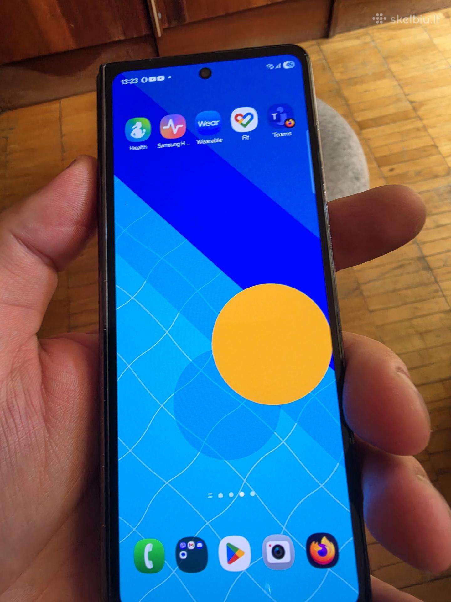 Samsung z fold 4