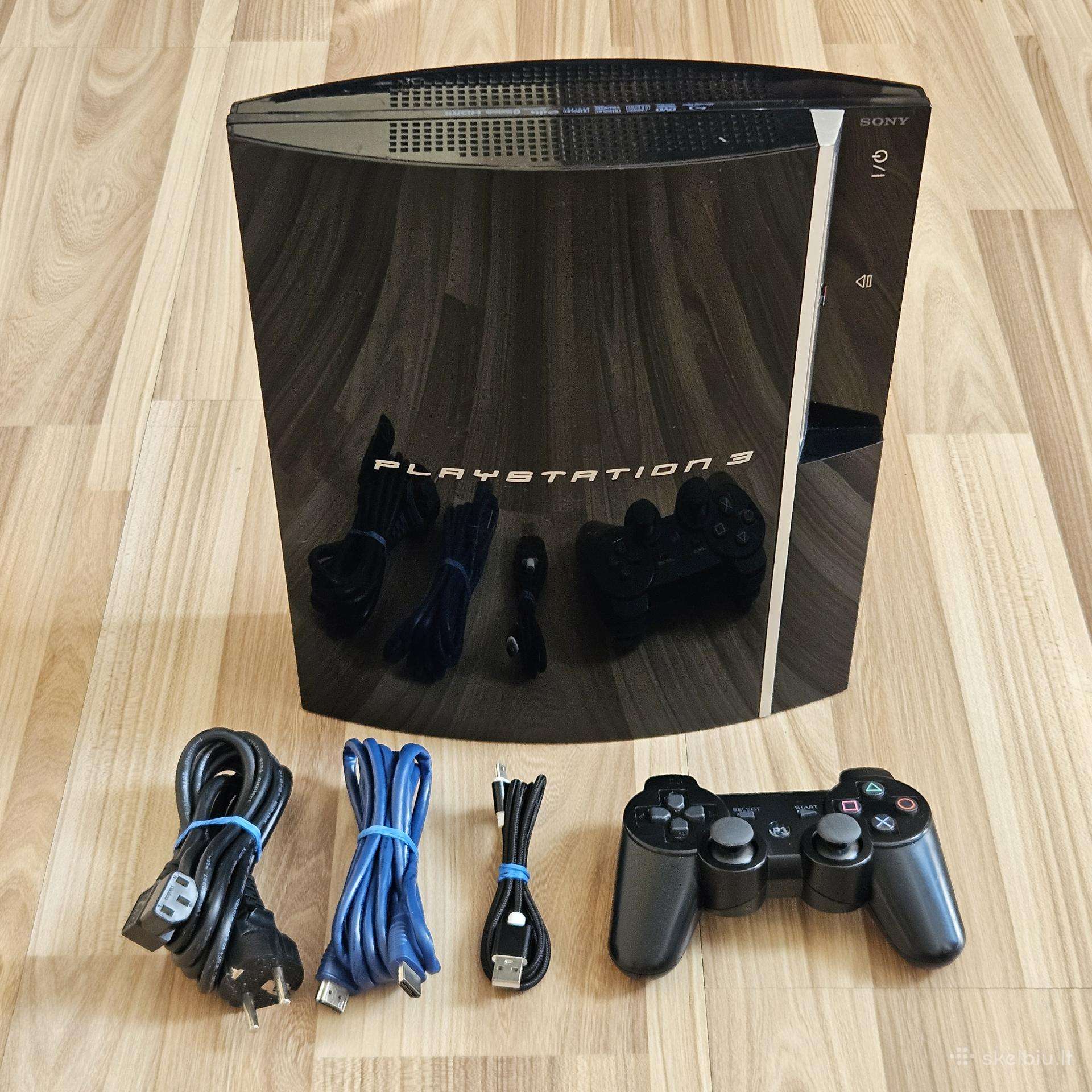 Sony Playstation 3 + 30 žaidimų