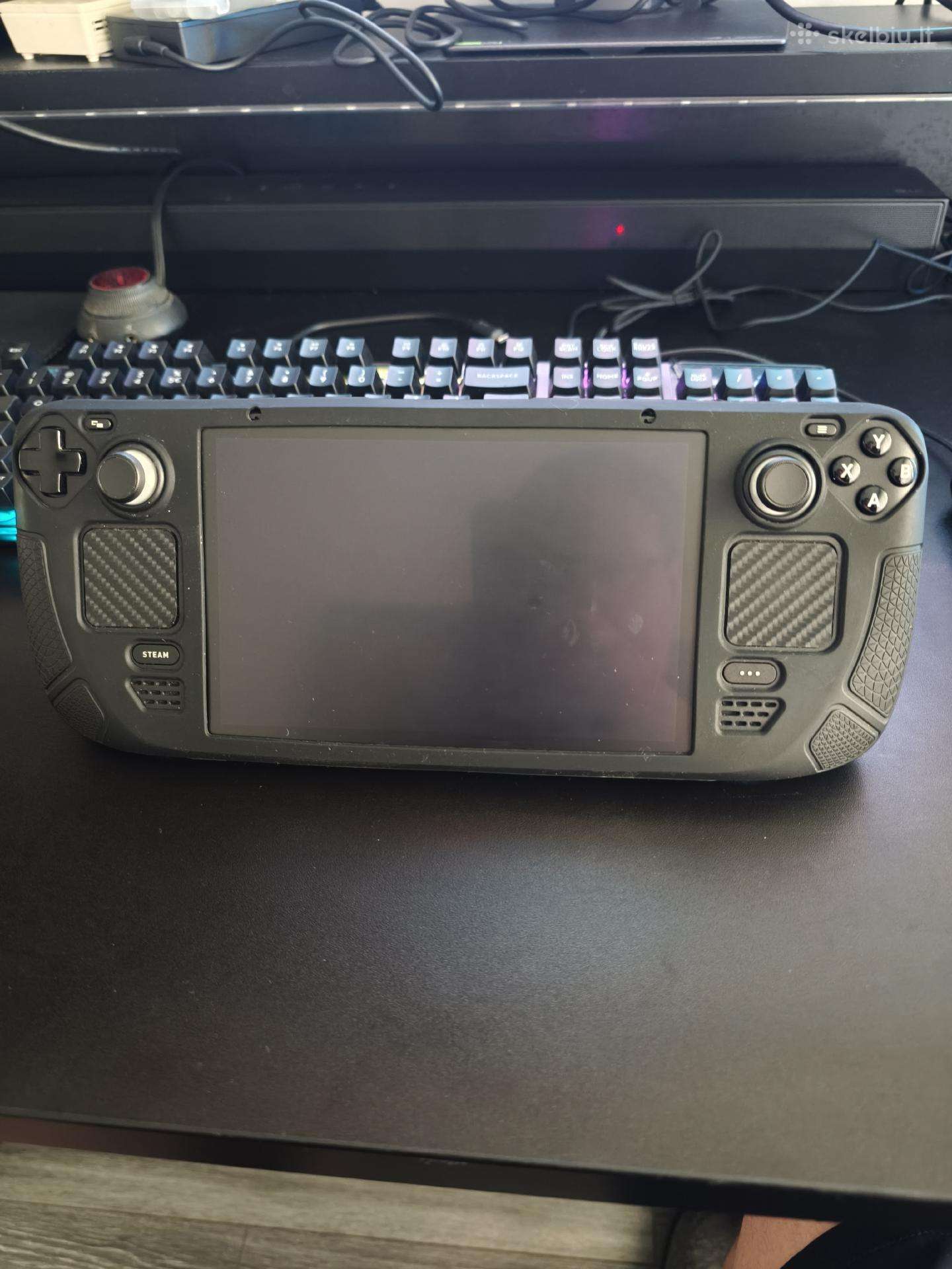 Parduodu steam deck LCD 1tb