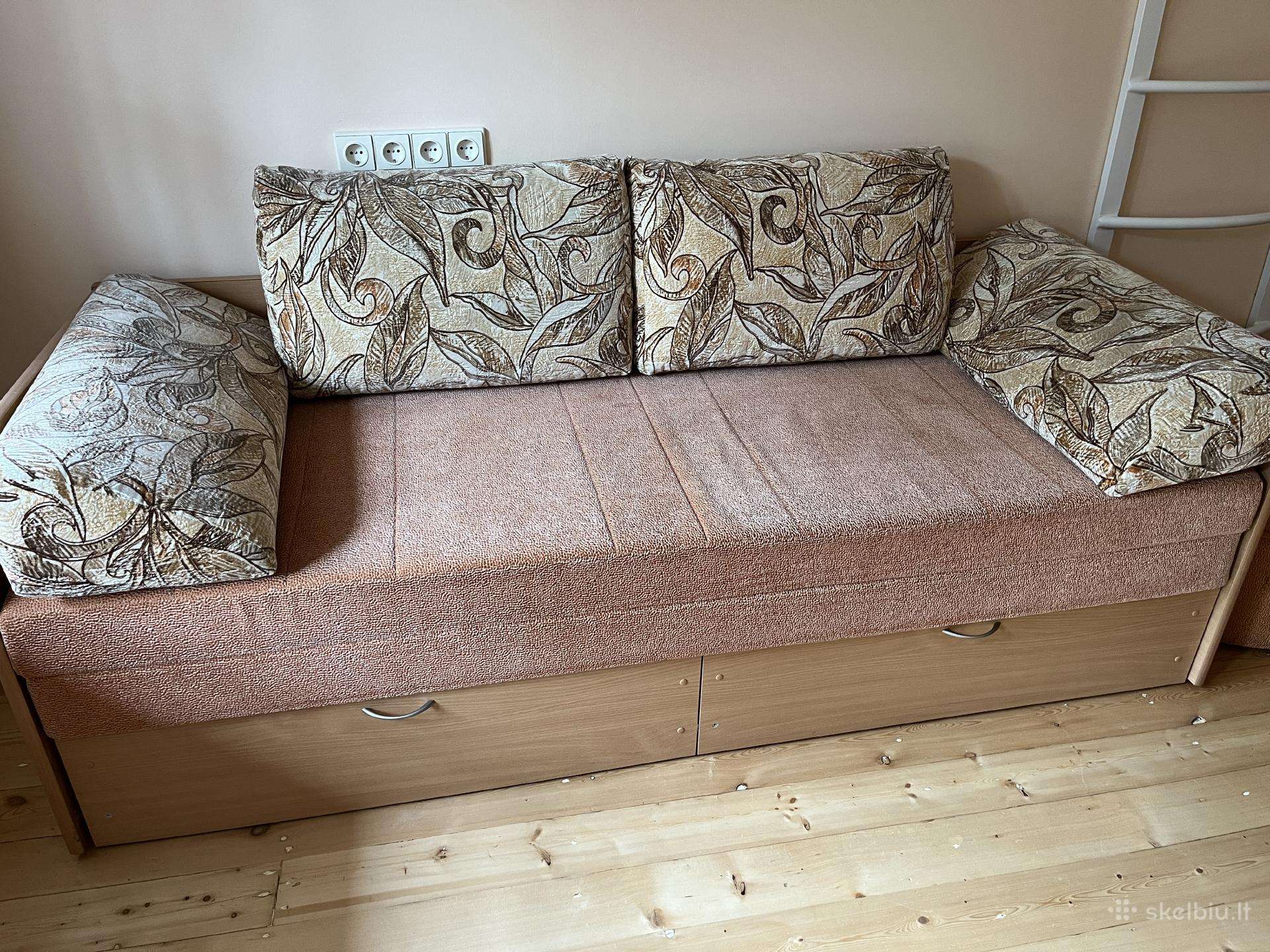 Vienvietė miegama sofa-lova