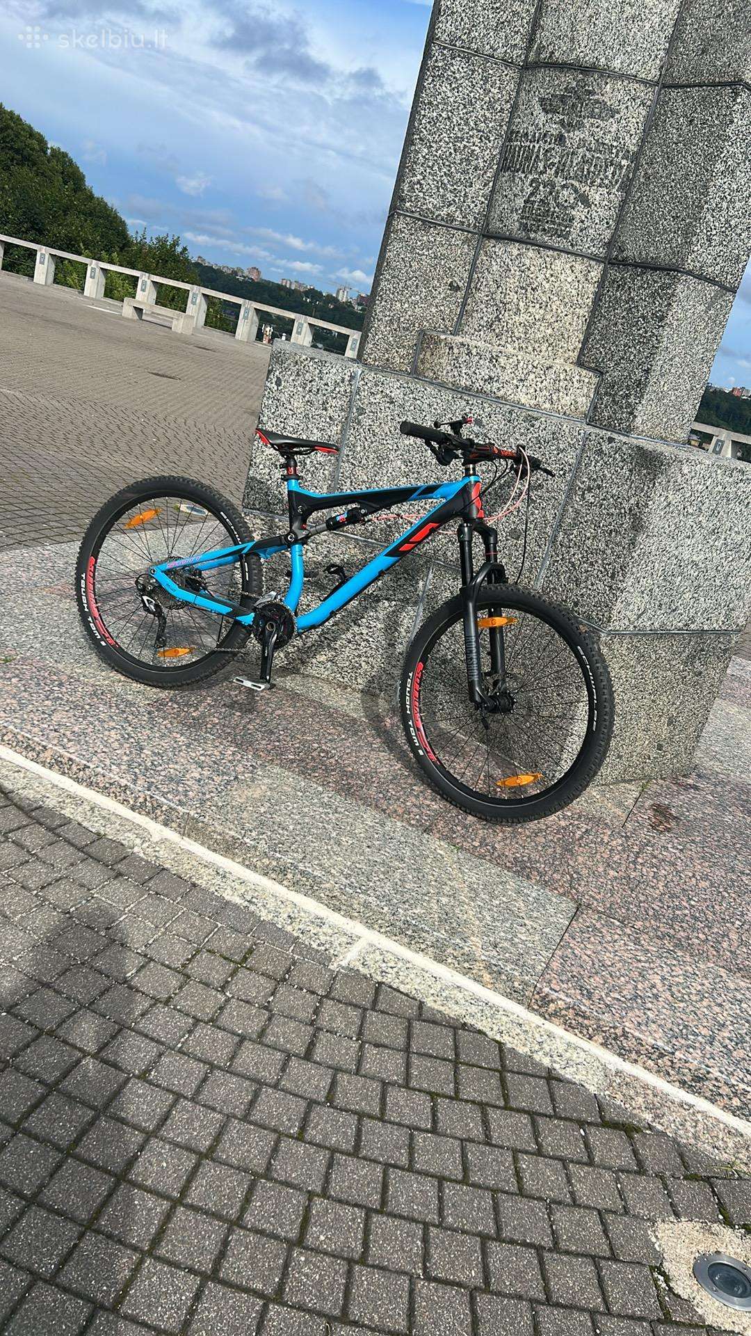 Skubiai parduodu MTB full suspension trail bike