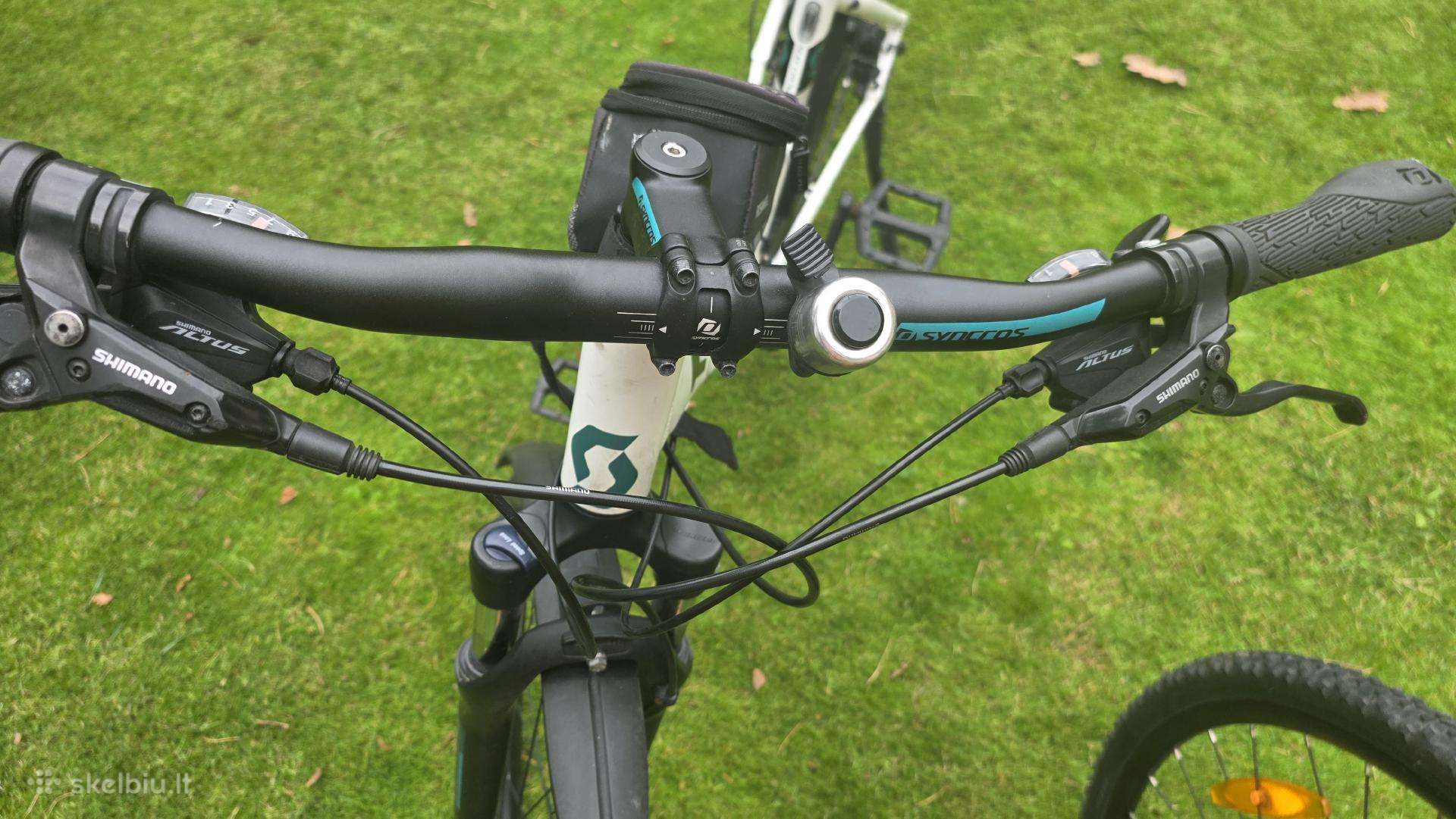 Hybrid bike Scott