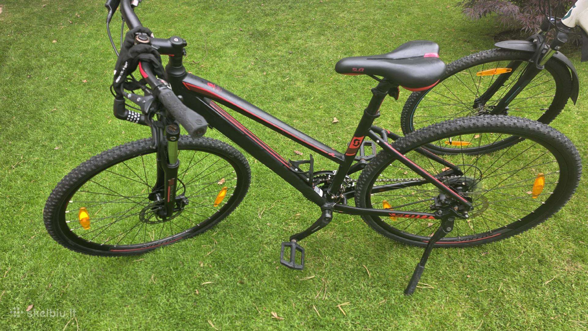 Hybrid bike Scott