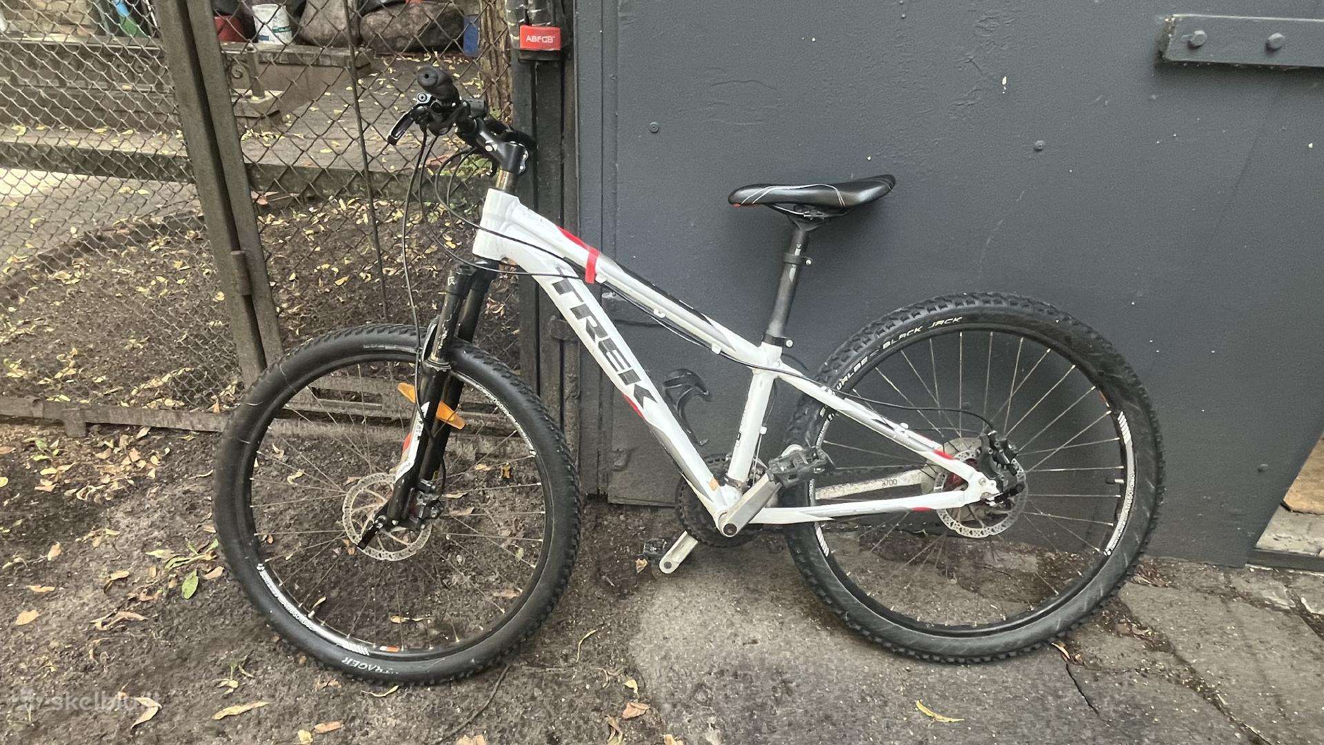 Kalnu dviratis Trek 3700