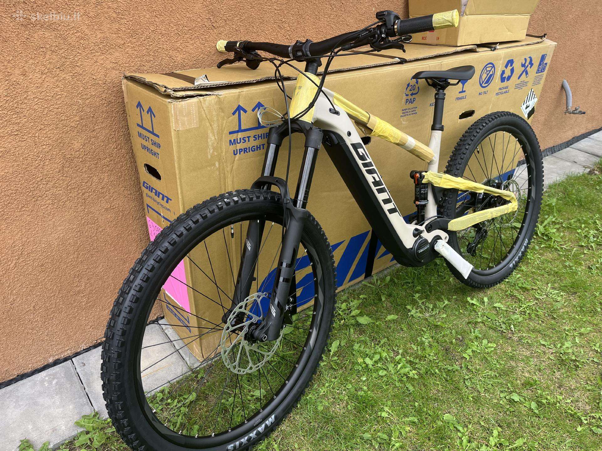 26-27metu.giant stance E+. Naujas.800wh