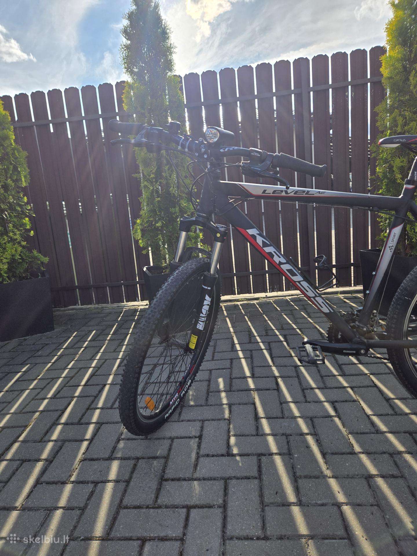 Kross Level A2 kalnų dviratis (MTB)