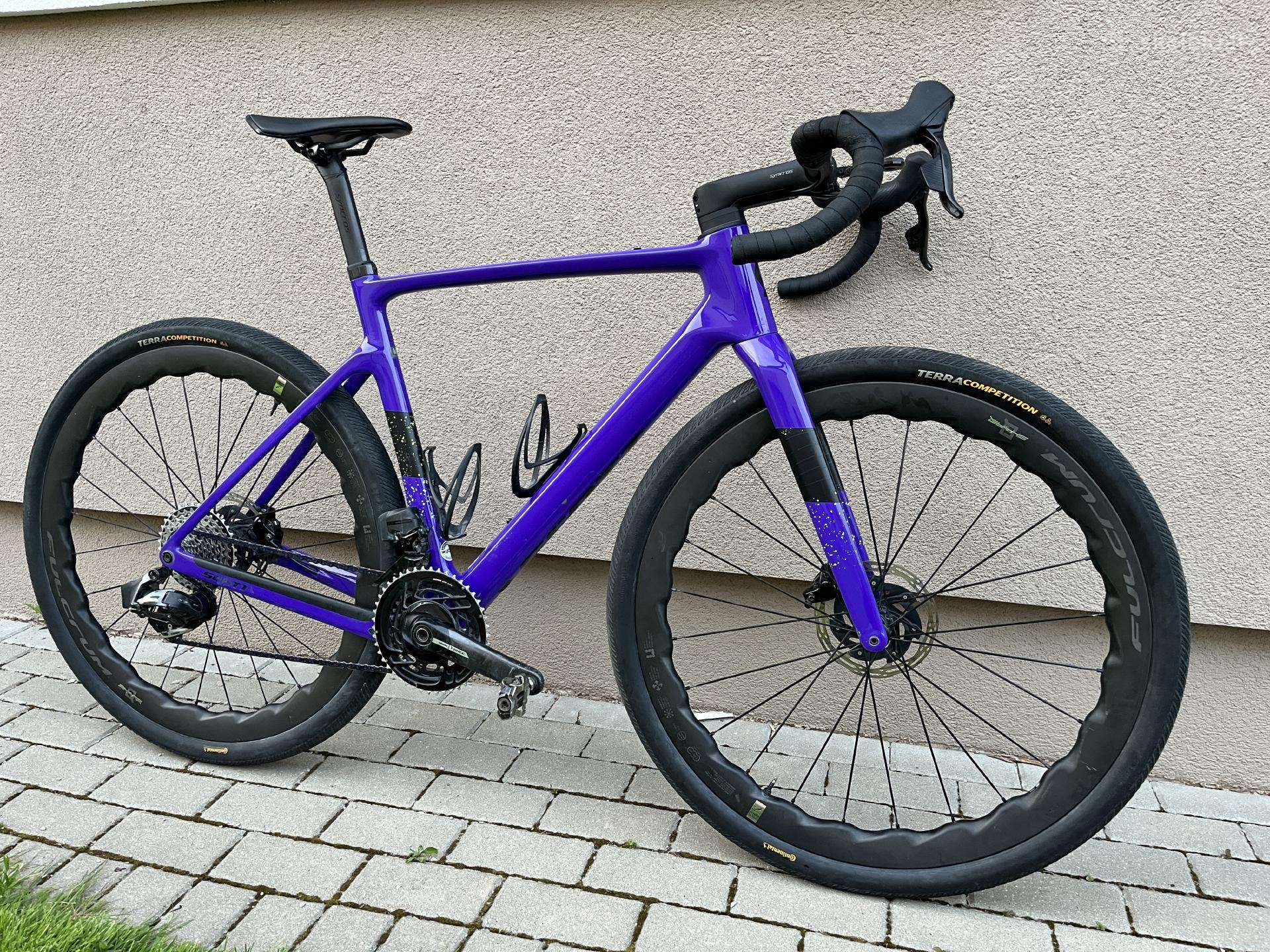 Karboninis M Scott Addict Gravel 10 gravel dvi