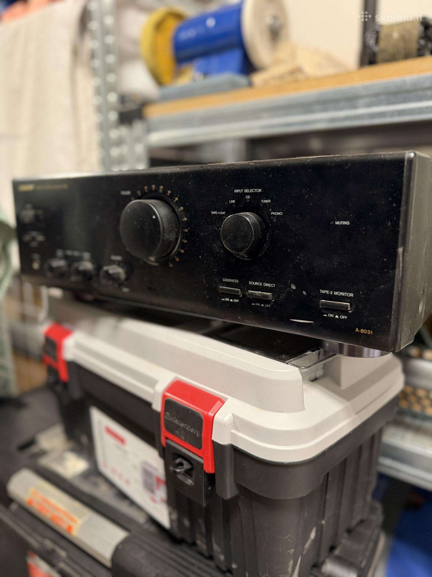 Onkyo R1