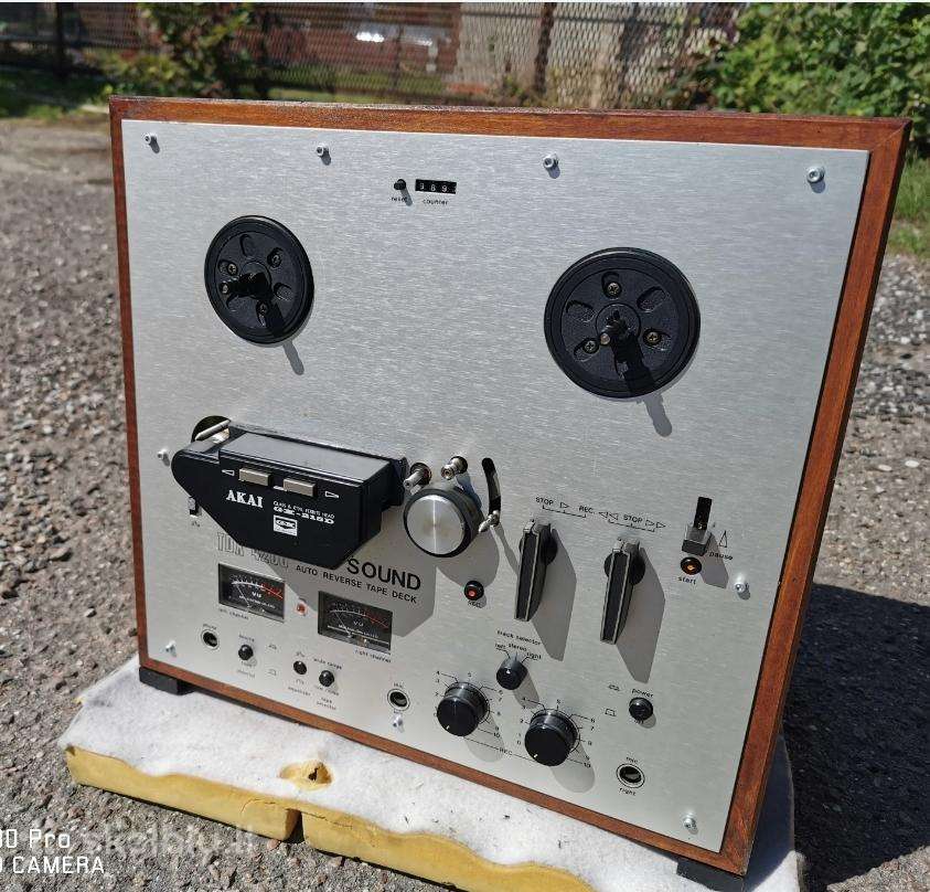 Akai GX 215d, ir dar keli juostiniai