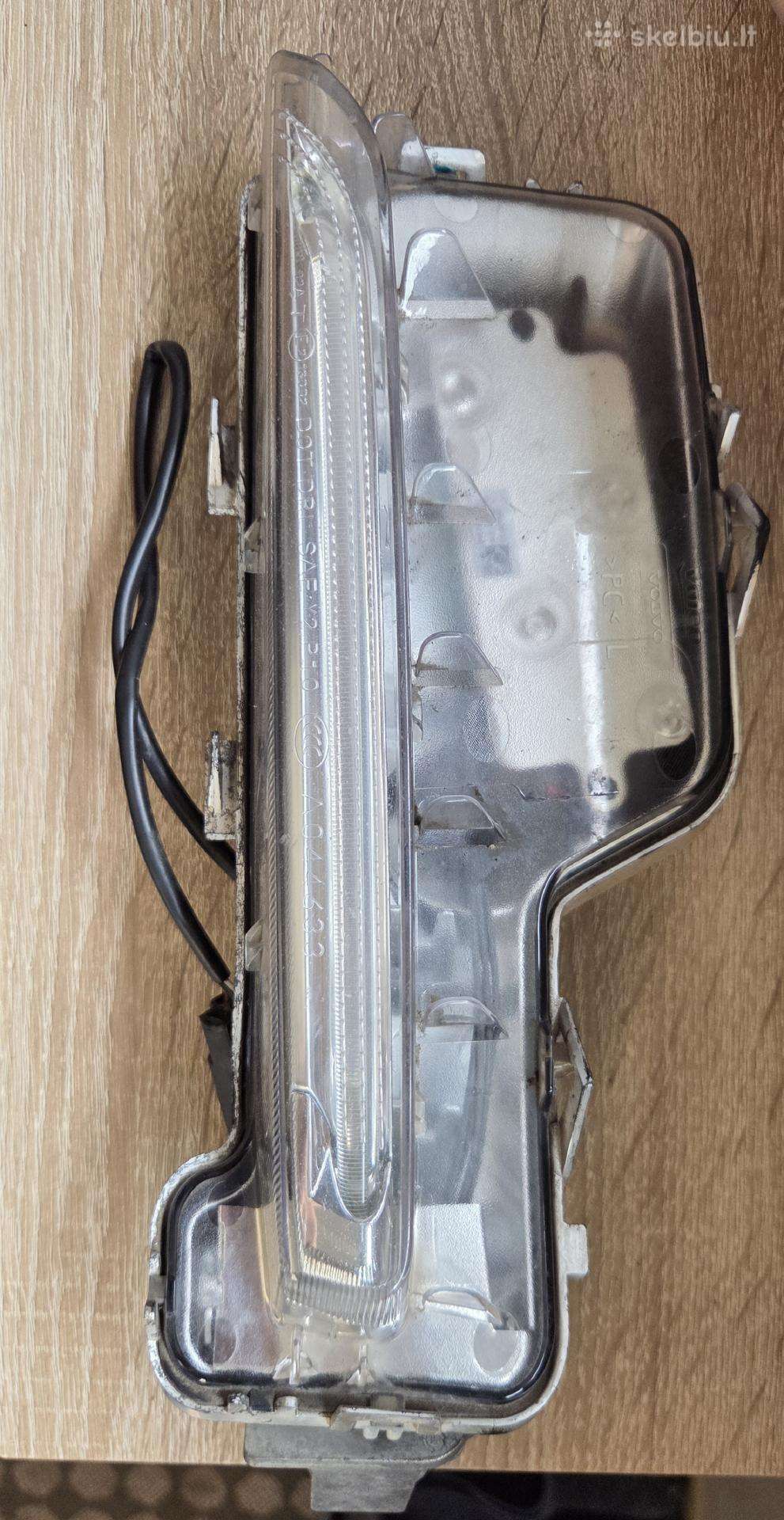 Volvo V60 dienos šviesų LED žibintas