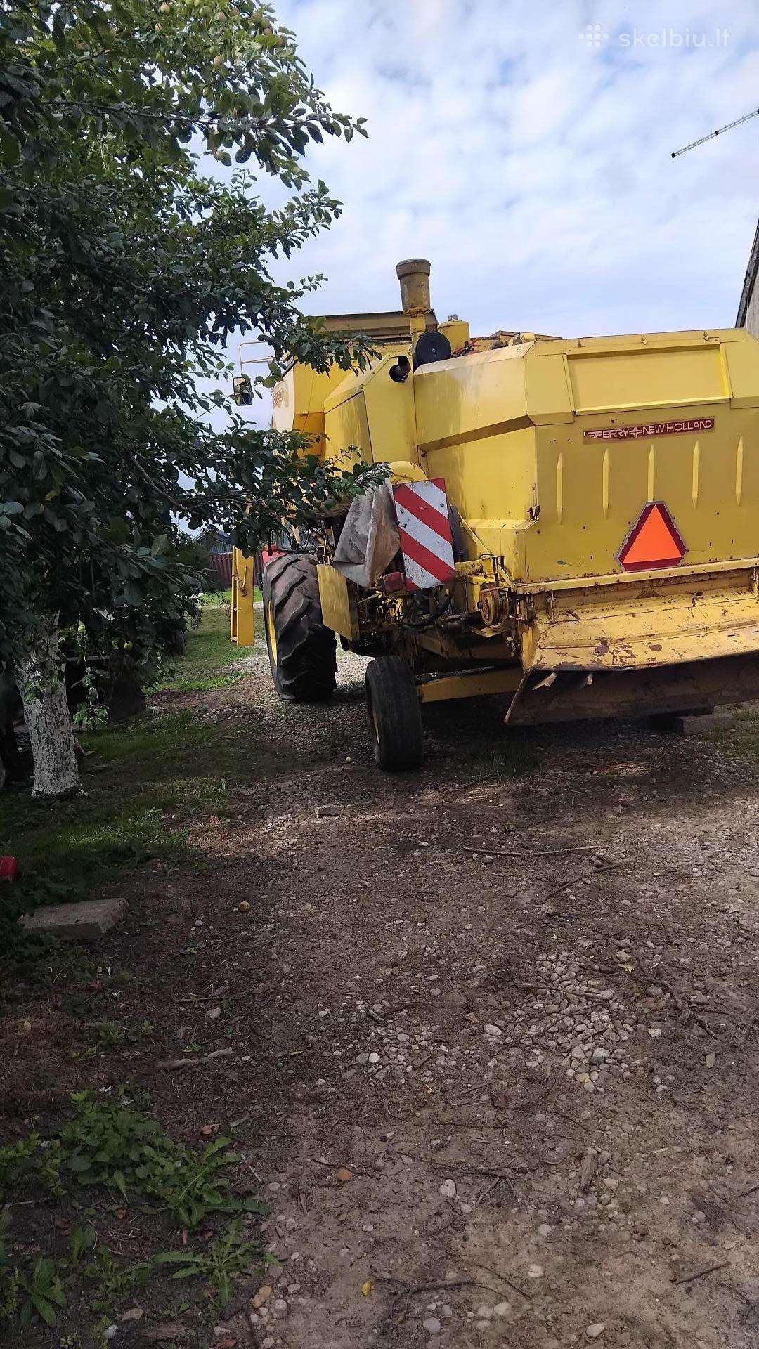Kombainai New Holland ir Laverda