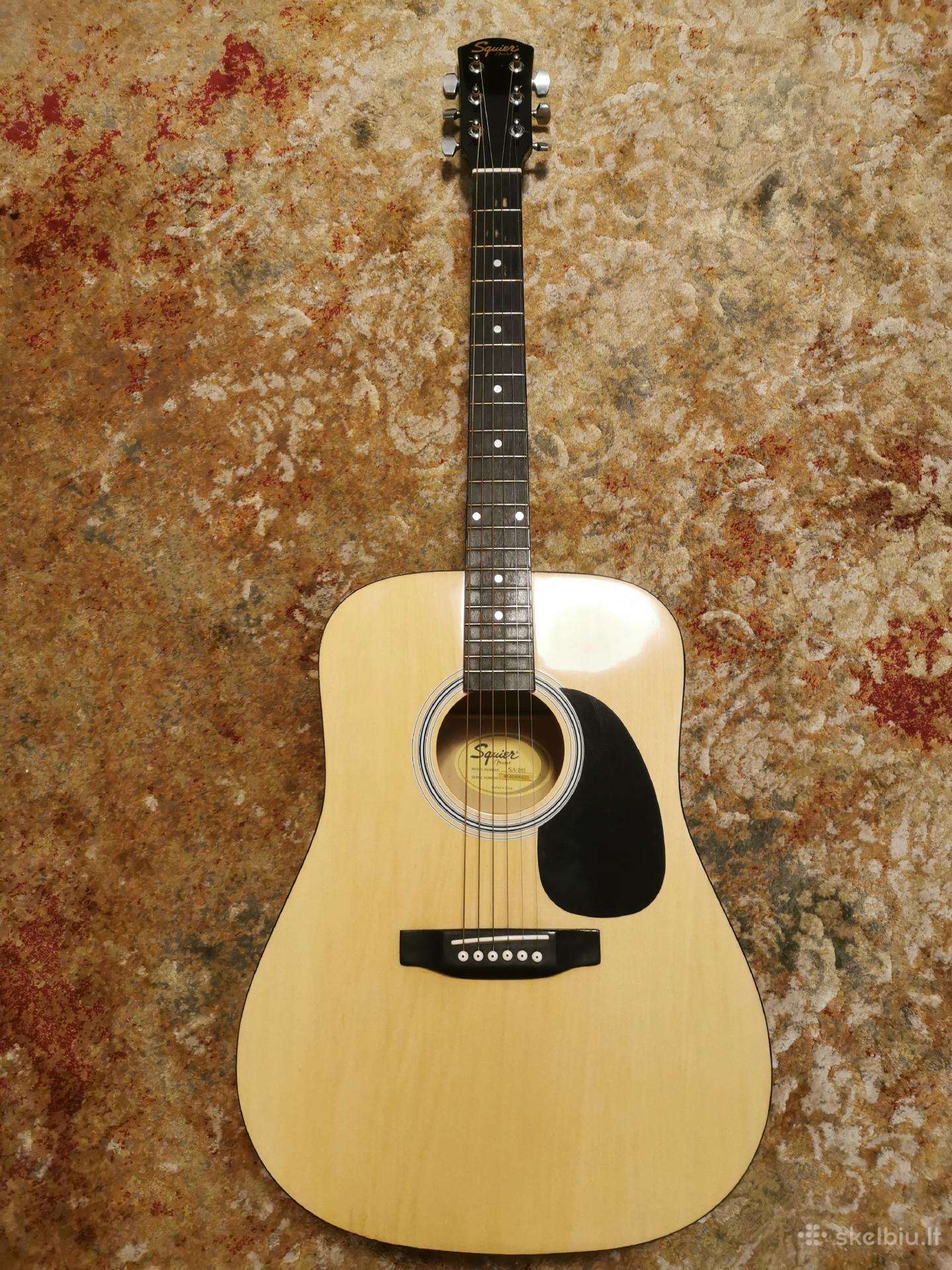 Squier by Fender Sa-105 akustinė gitara