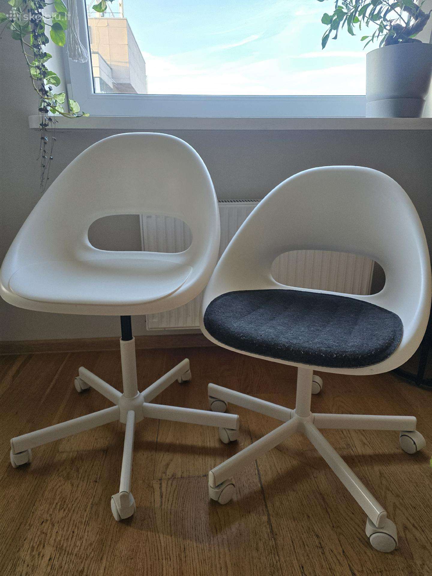 Dvi vaikiškos ikea biuro kėdės