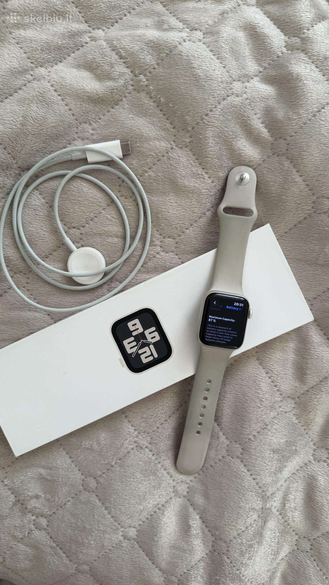 Apple watch Se ( Gen 2) 40 mm starlight