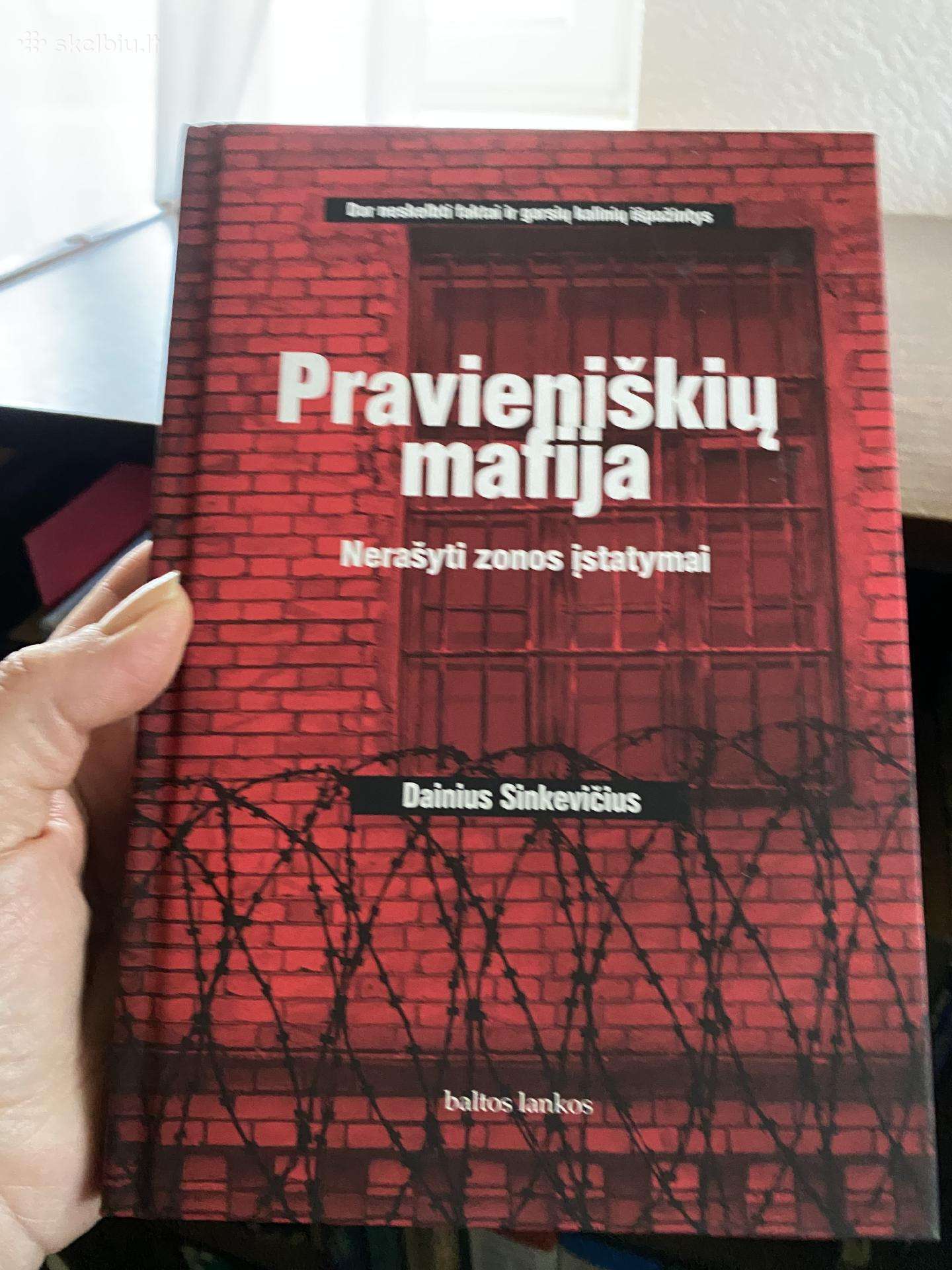 Parduodu knygas
