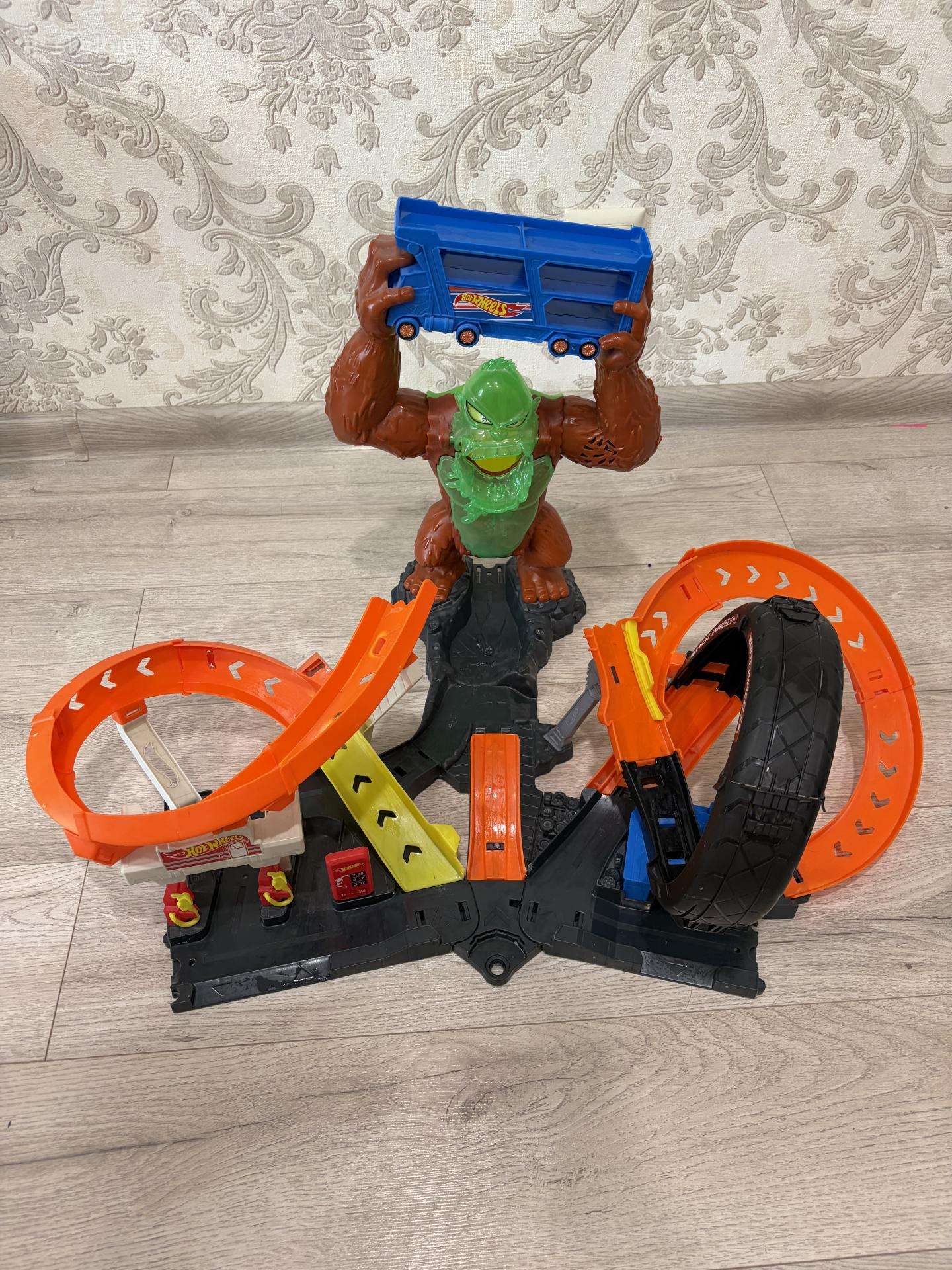Hot Wheels City Toxic Gorilla Slam trasa