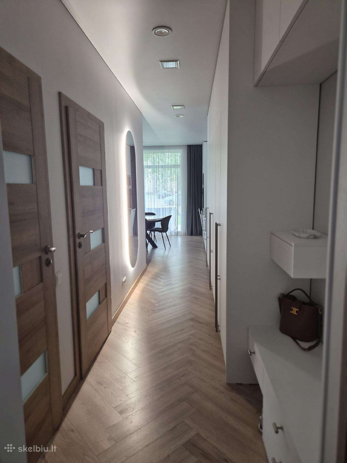 Išnuomojami butai du butai po 55kw