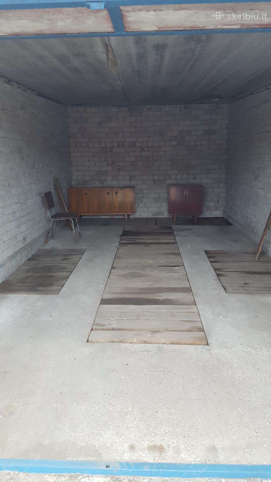 Garažas su duobe Upelio g. Be duobės Kaštonų g