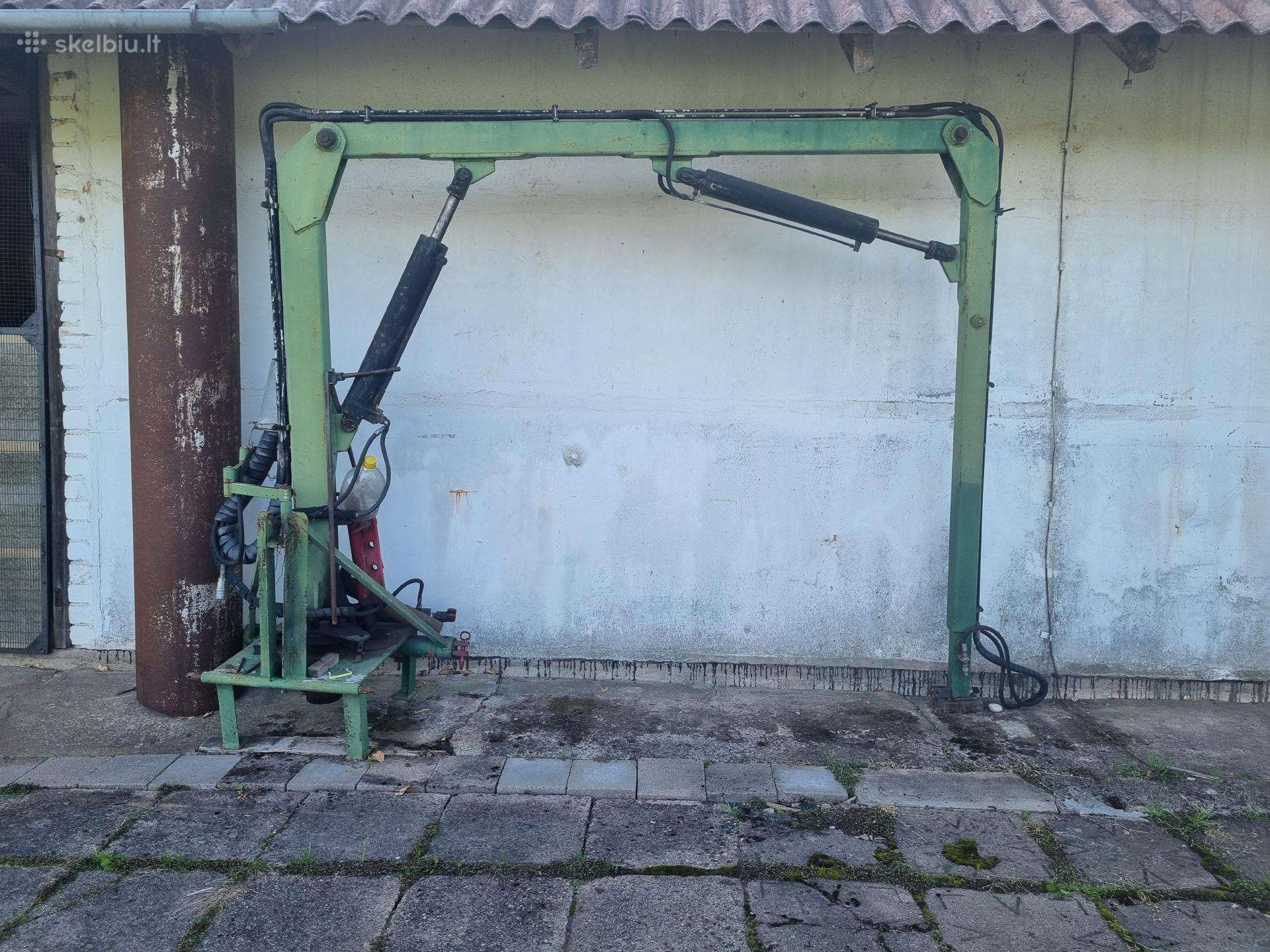 Savadarbis manipuliatorius su griebtuvu