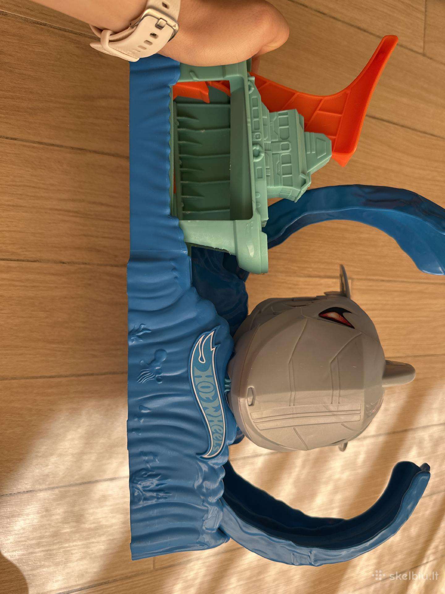 Hot Wheels ryklio trasa