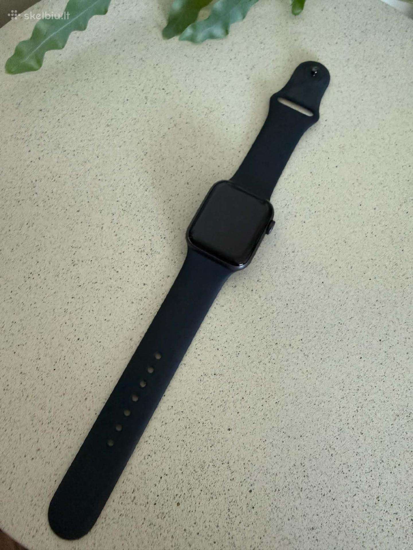 Apple watch series 5 40mm