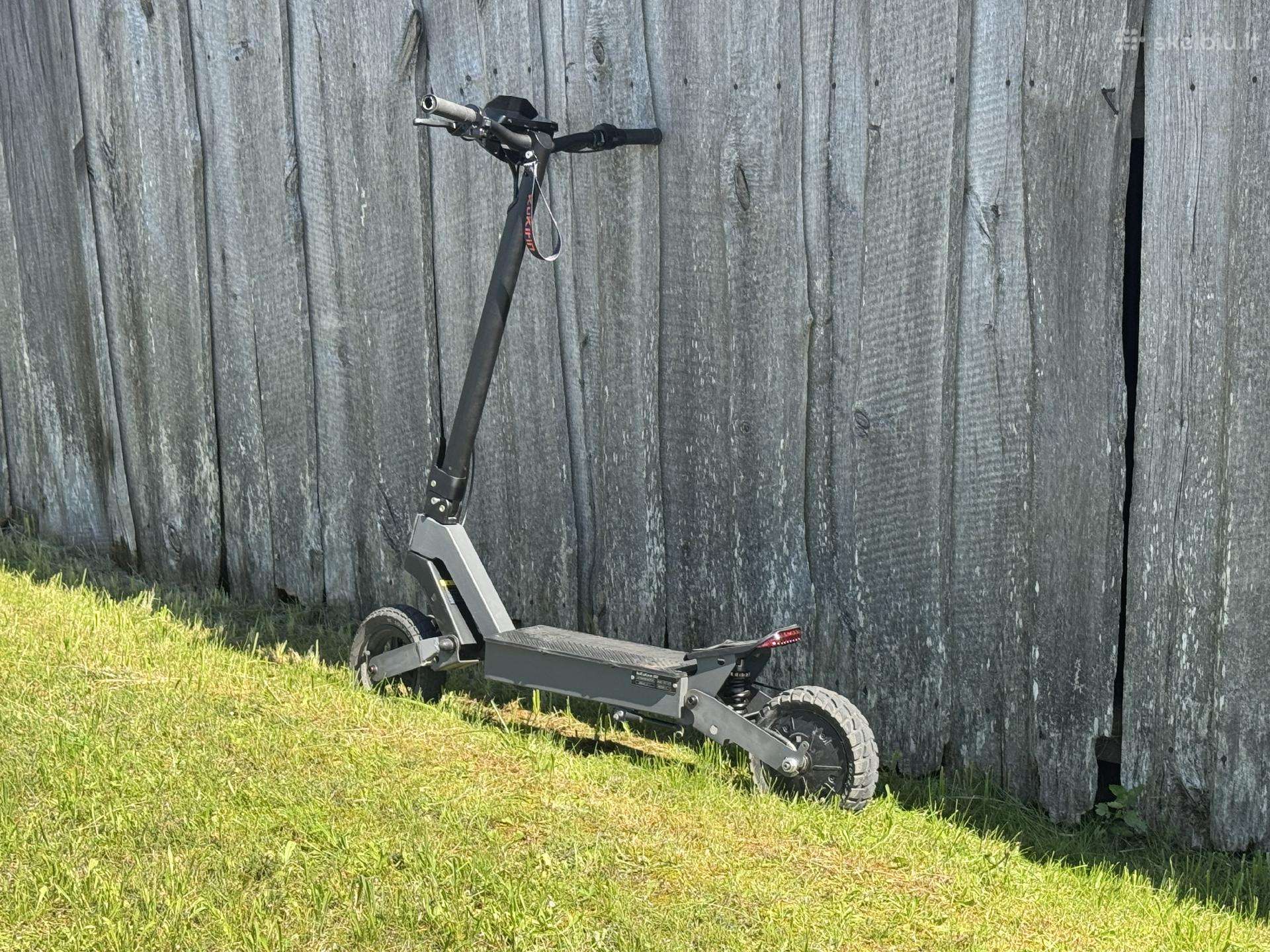 Parduodamas Kukirin G2
