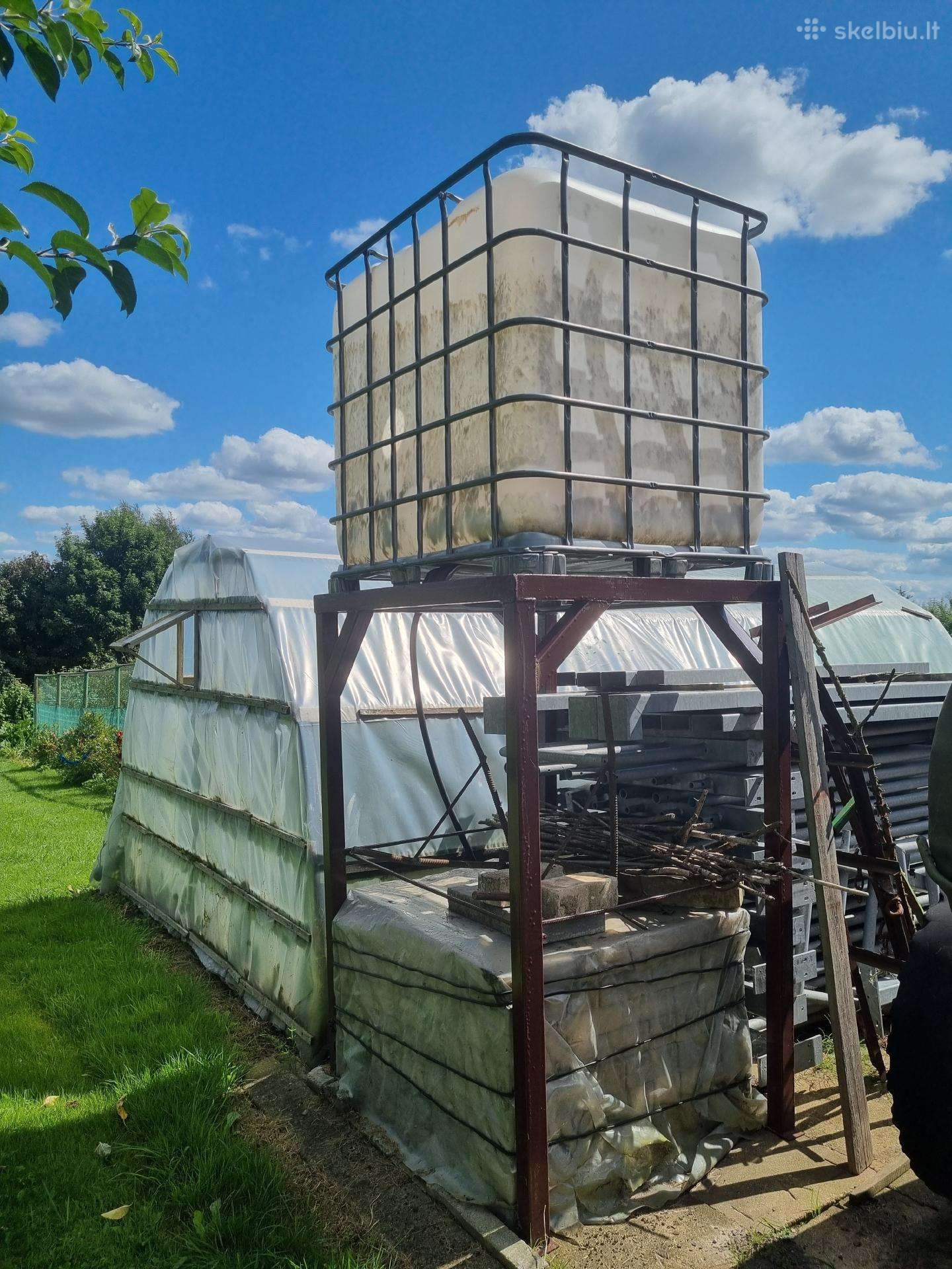 Vandens cisterna 1000l su stovu