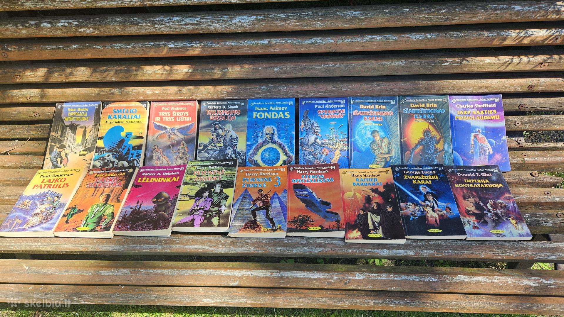 Parduodu Pasaulinės fantastikos Aukso fondo