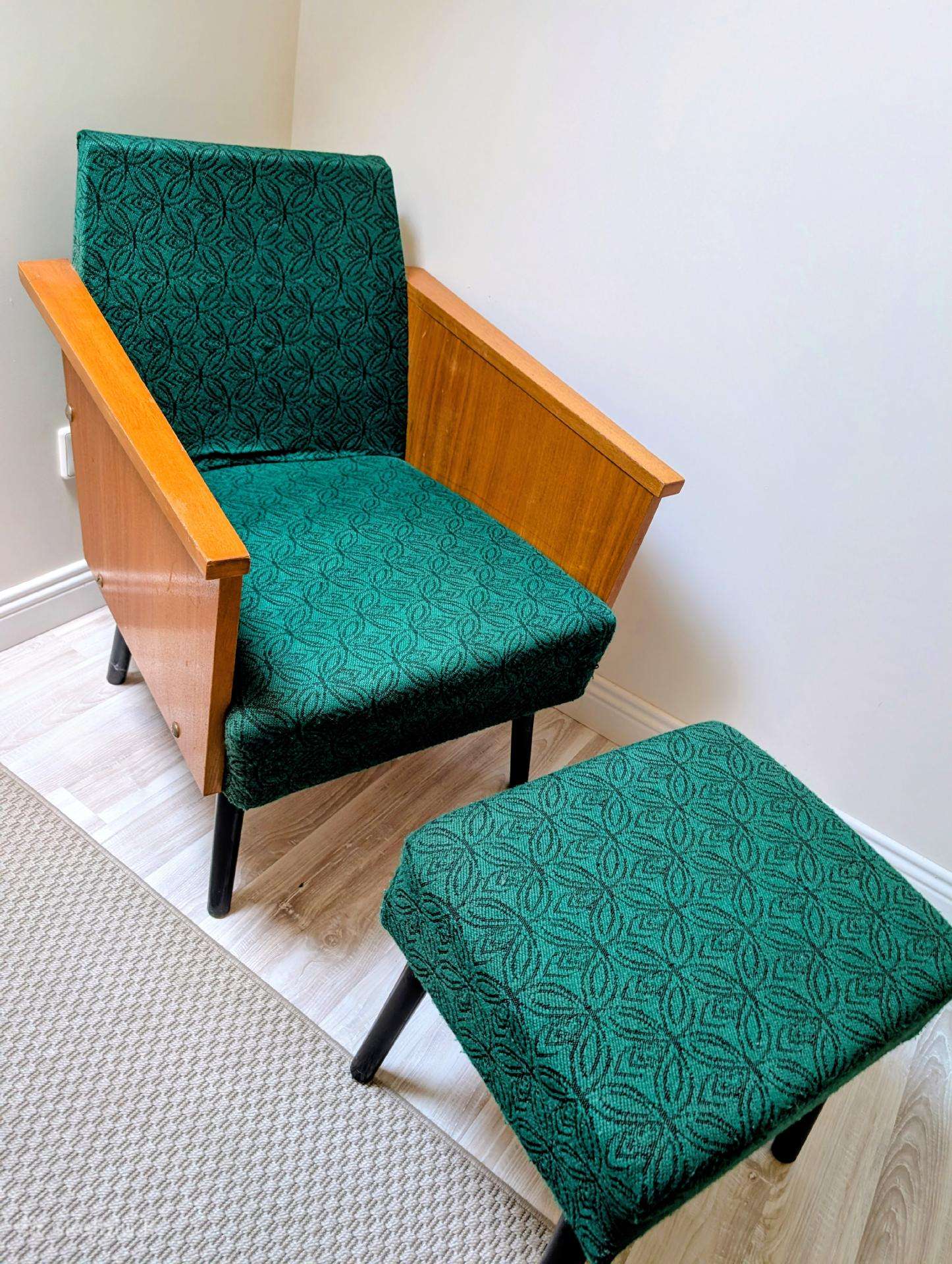 Vintažiniai mid century foteliai