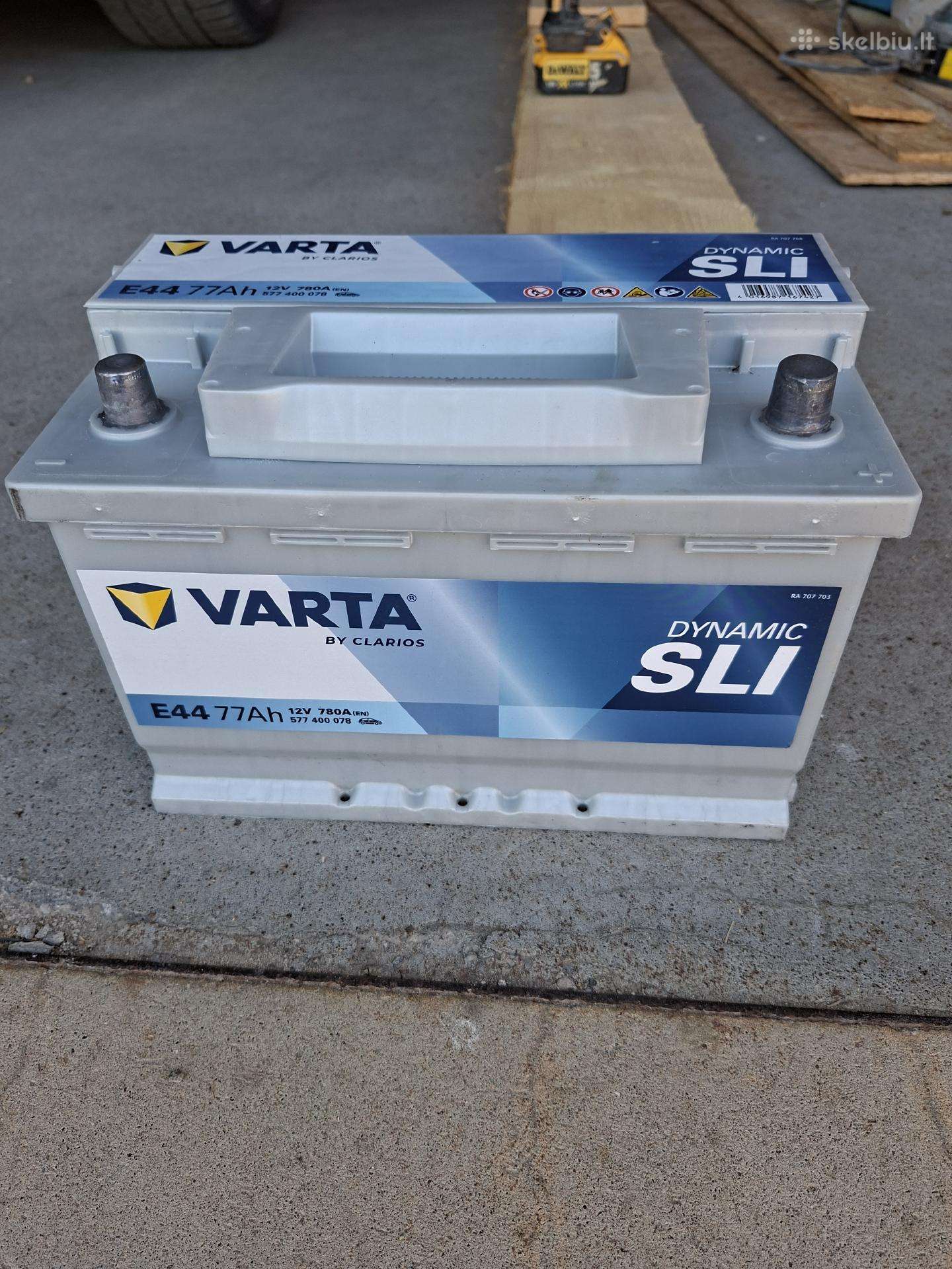 Naujas akumuliatorius Varta E44 77ah 780a