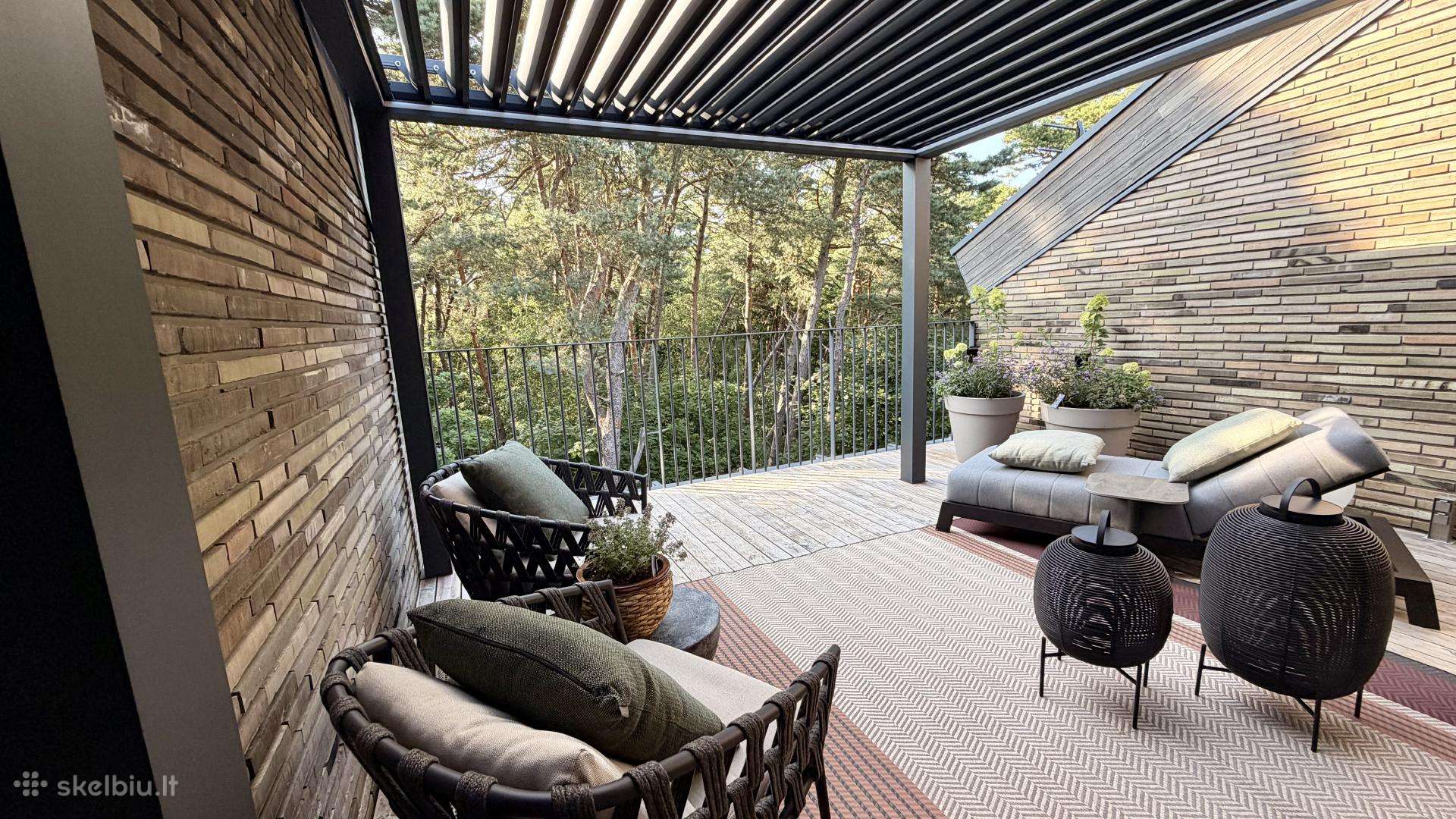 Automatinė bioklimatinė pergola