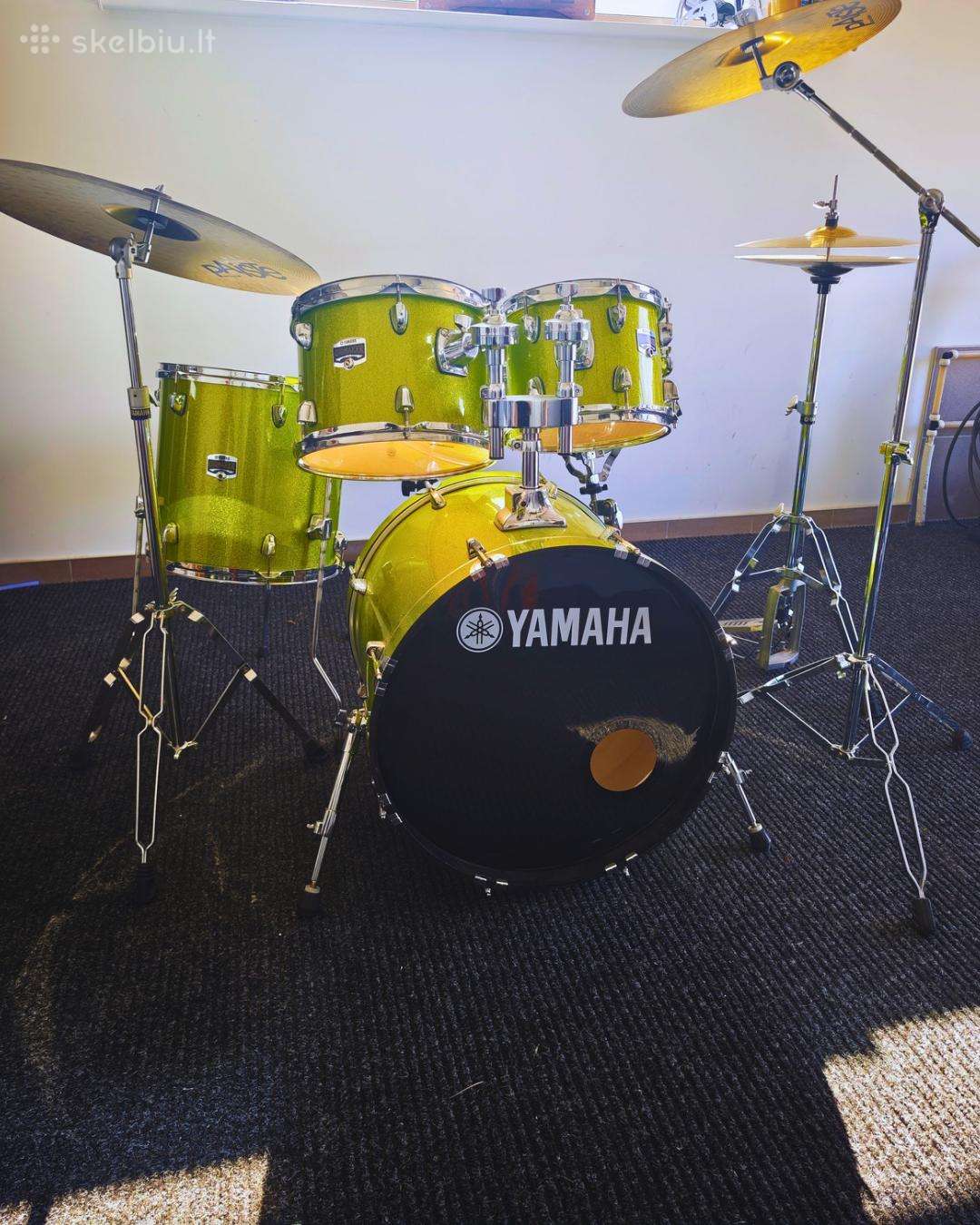 Yamaha akustinių būgnų komplektas